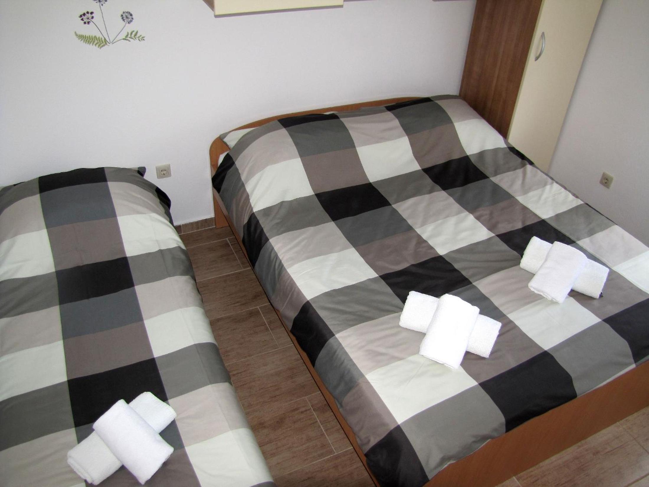 Two-Bedroom Apartment - Photo 21