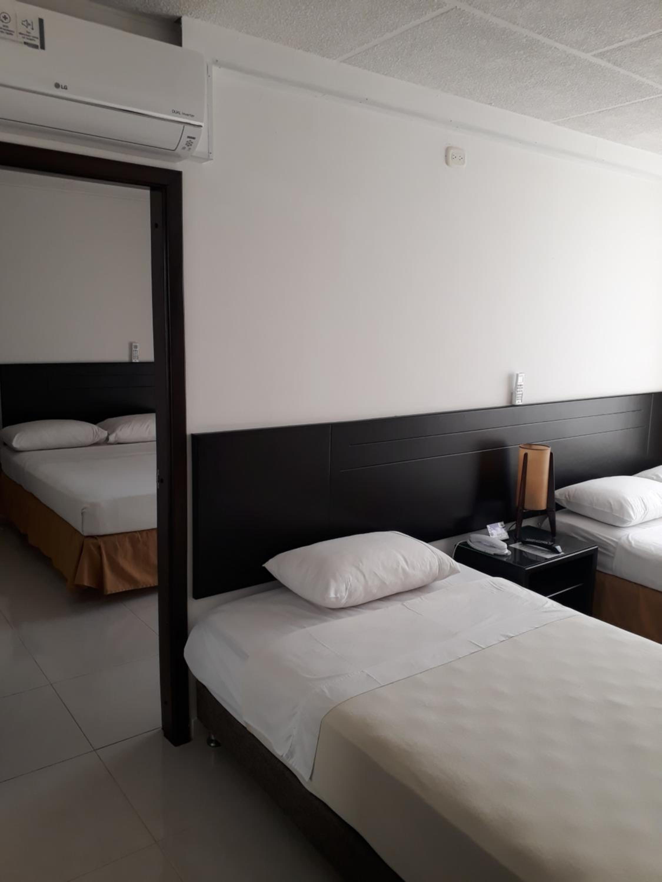 Standard Triple Room photo 2