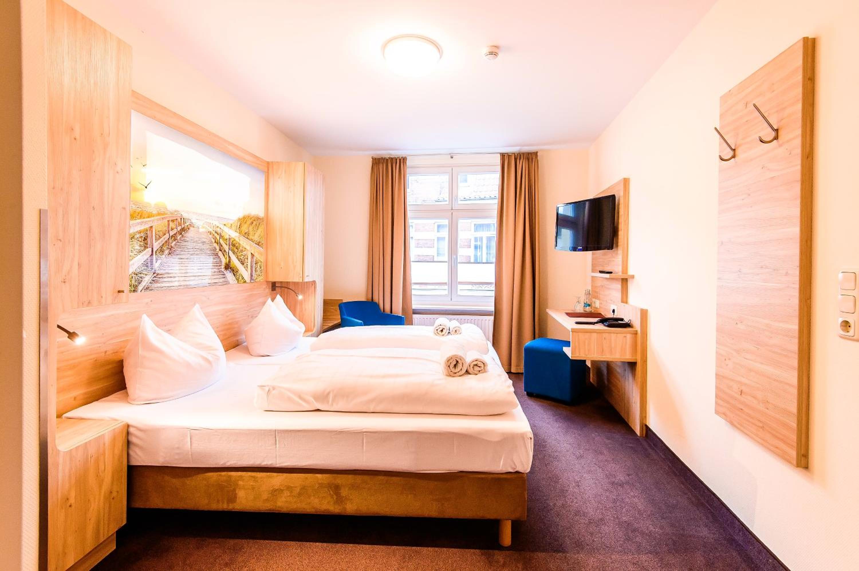 Double Room - Photo 6