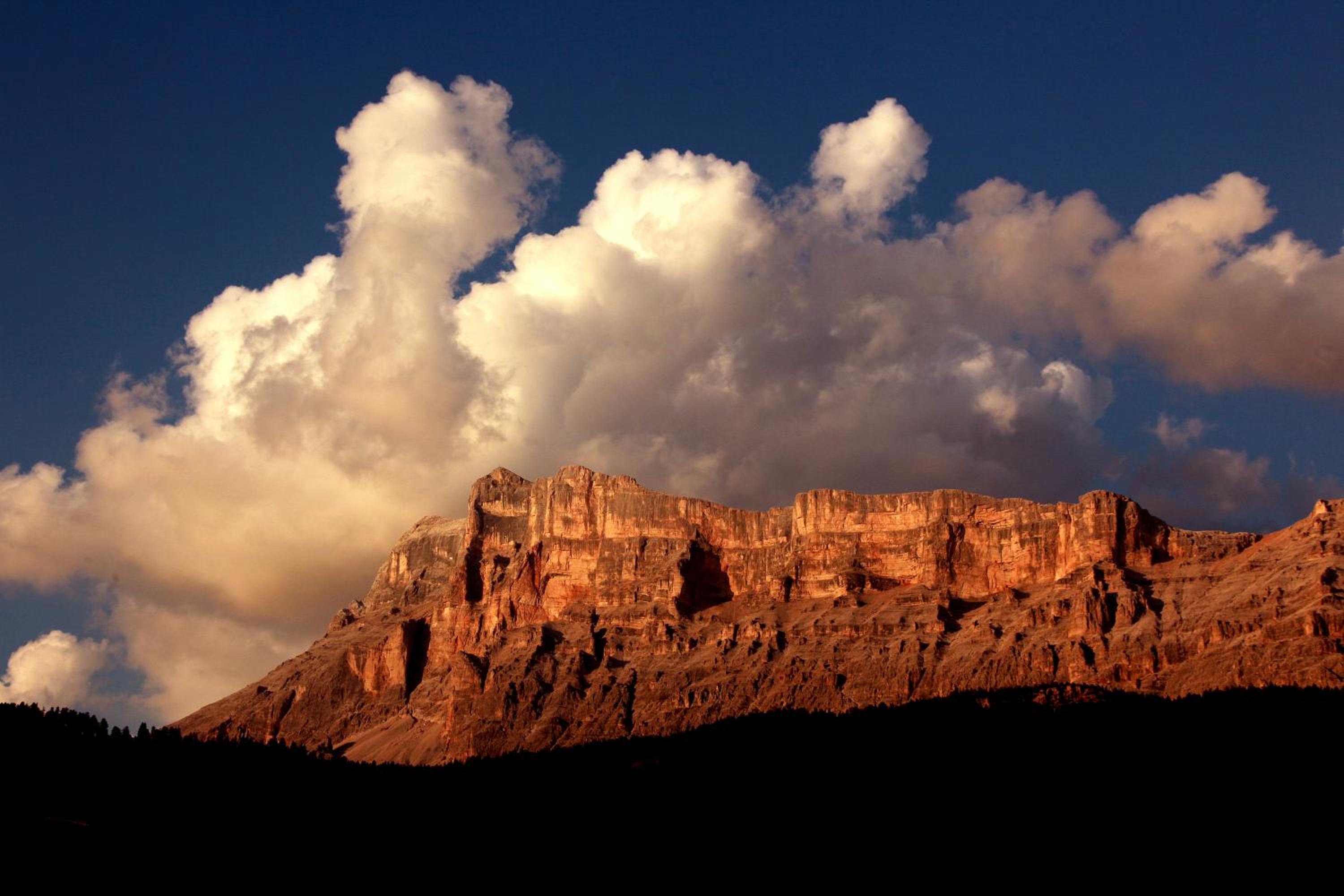 Apartment with Balcony photo 3