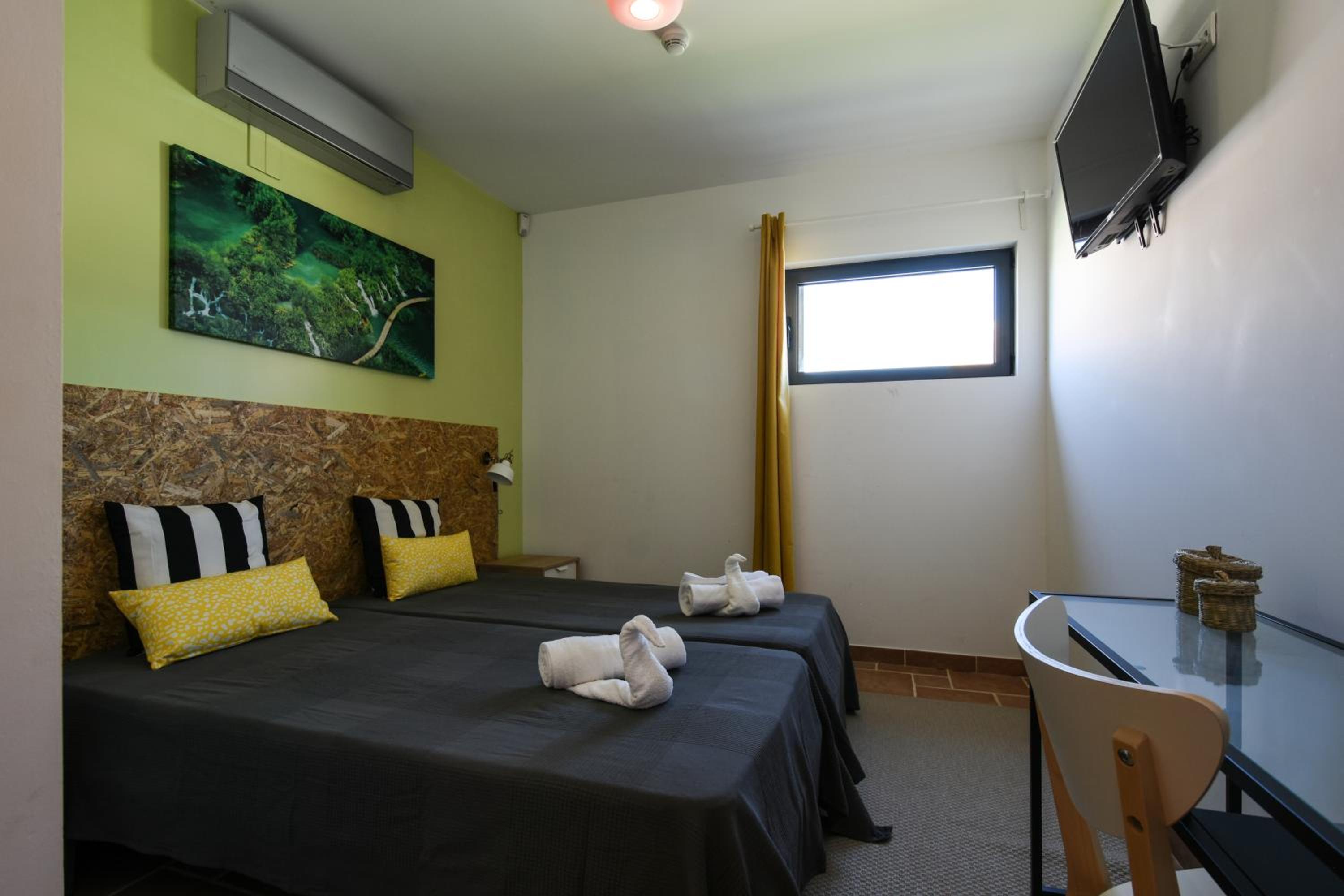 Twin Room with Private Bathroom