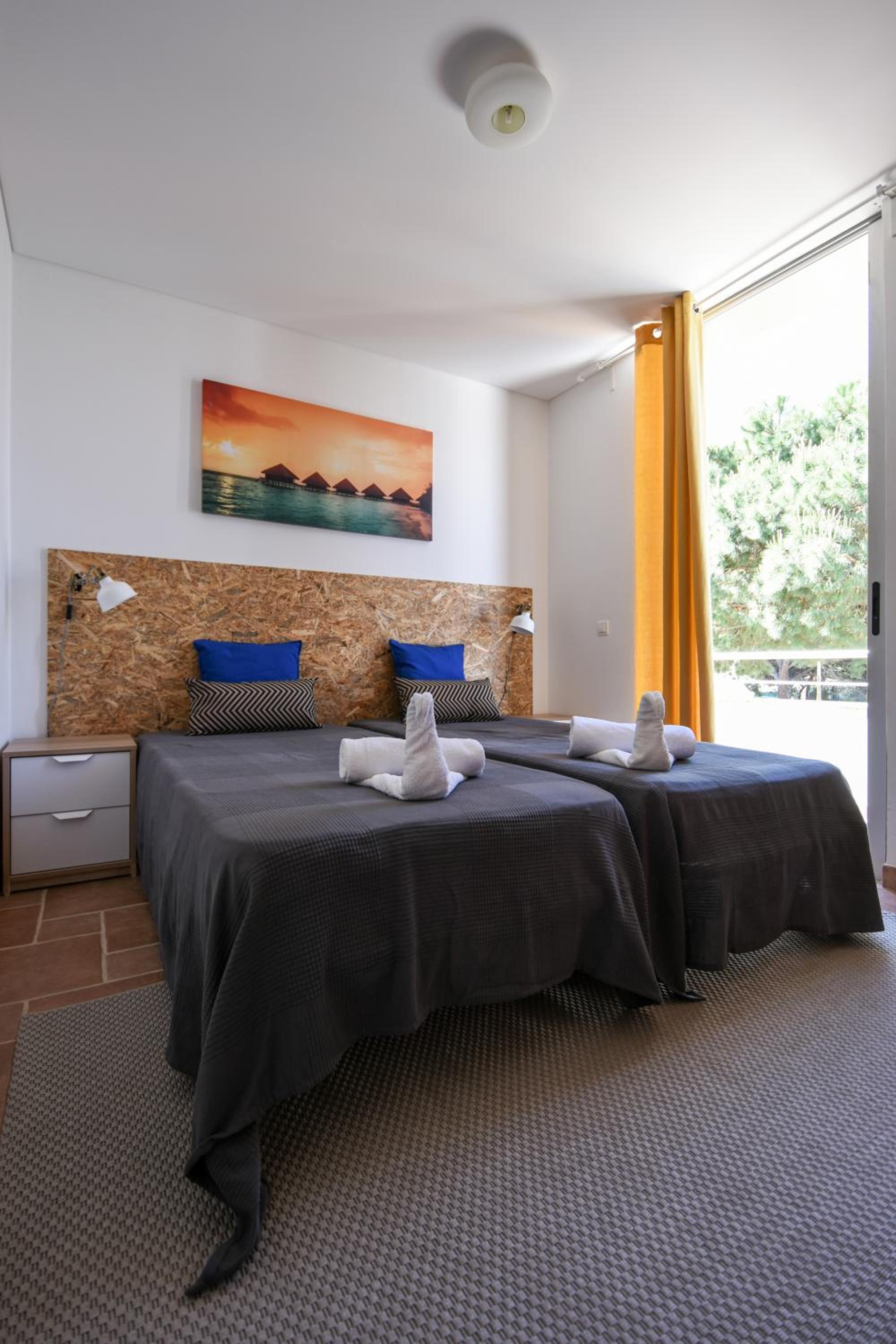 Large Twin Room with Shared Bathroom