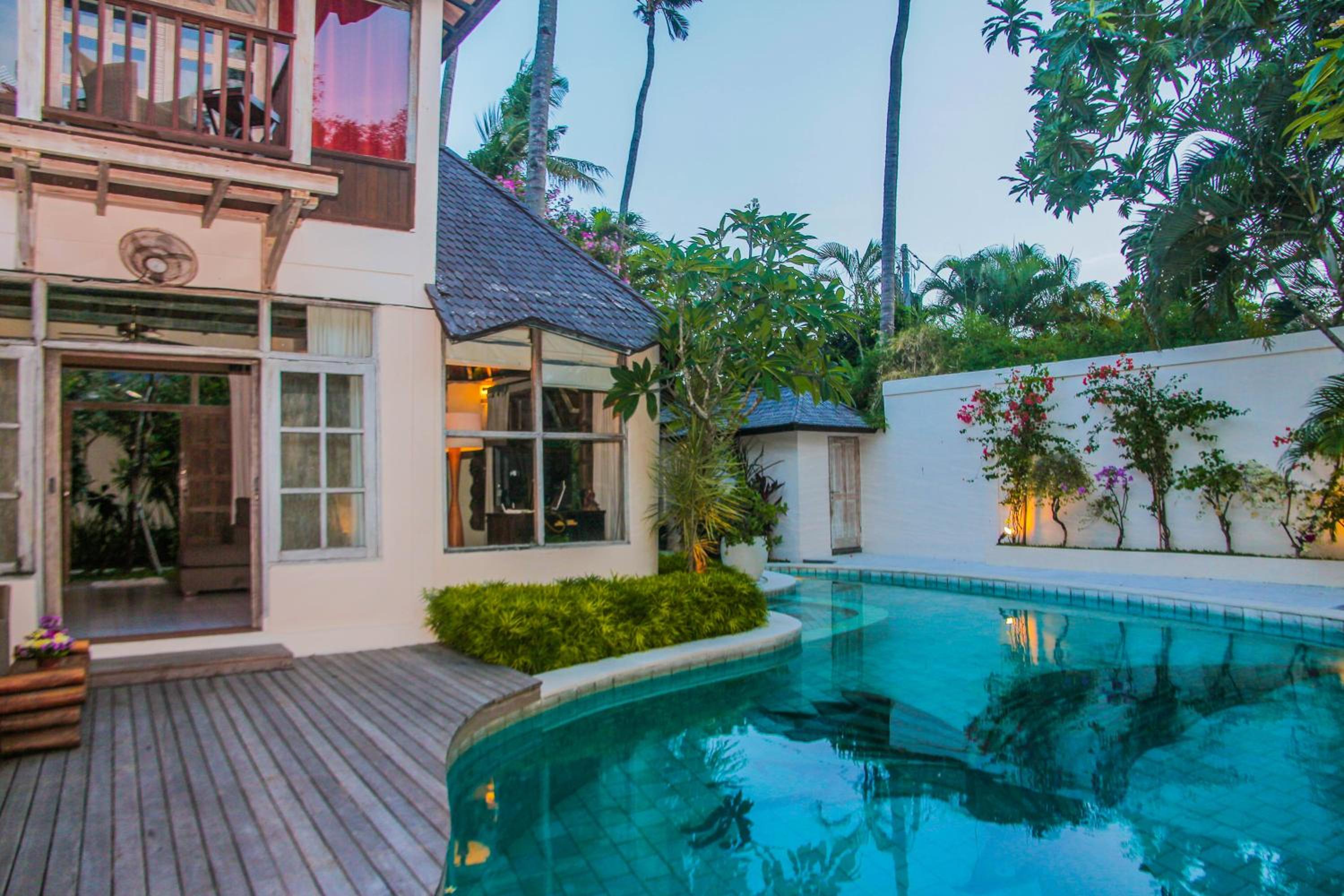 Four-Bedroom Villa with Private Pool - Photo 28