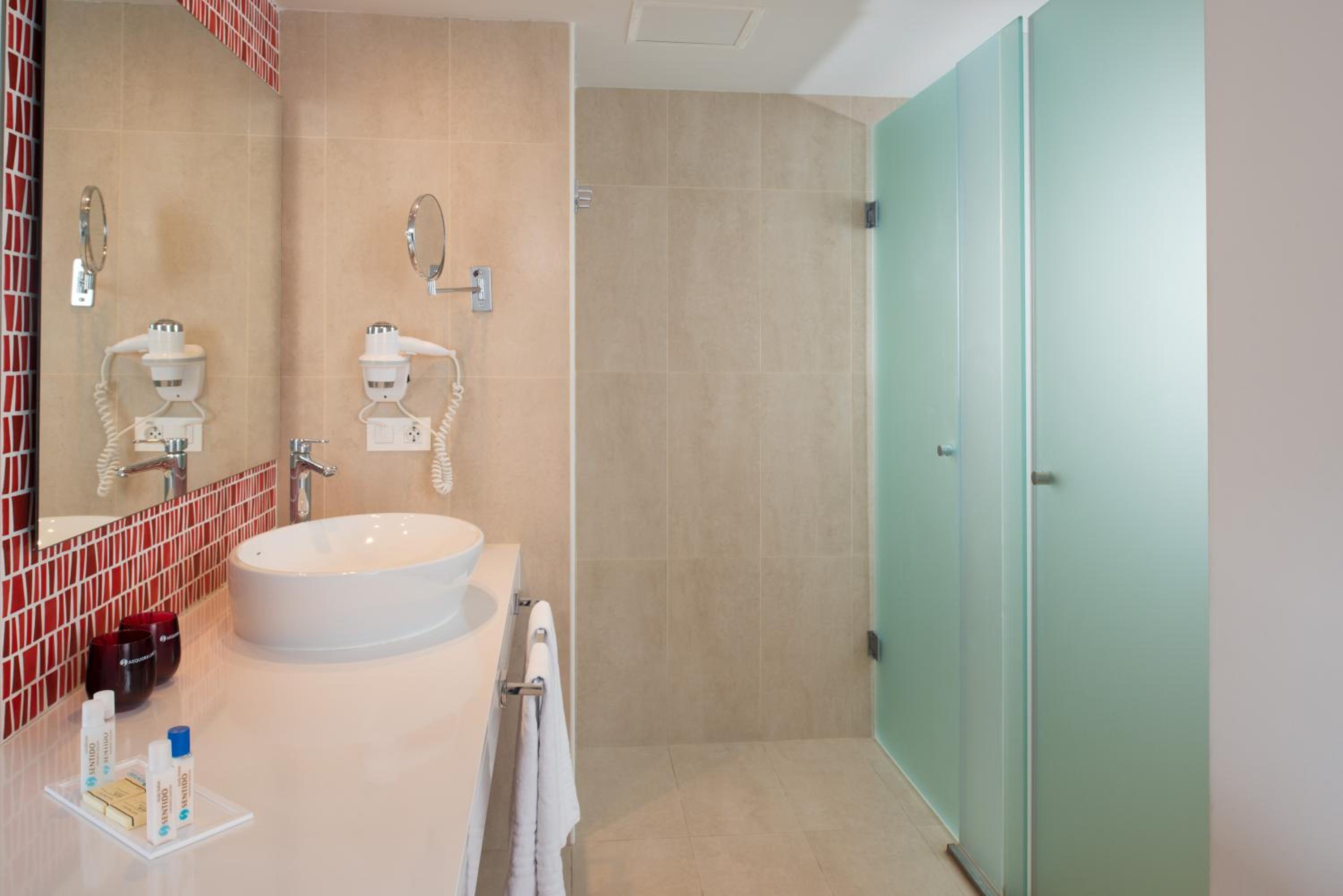 Available room