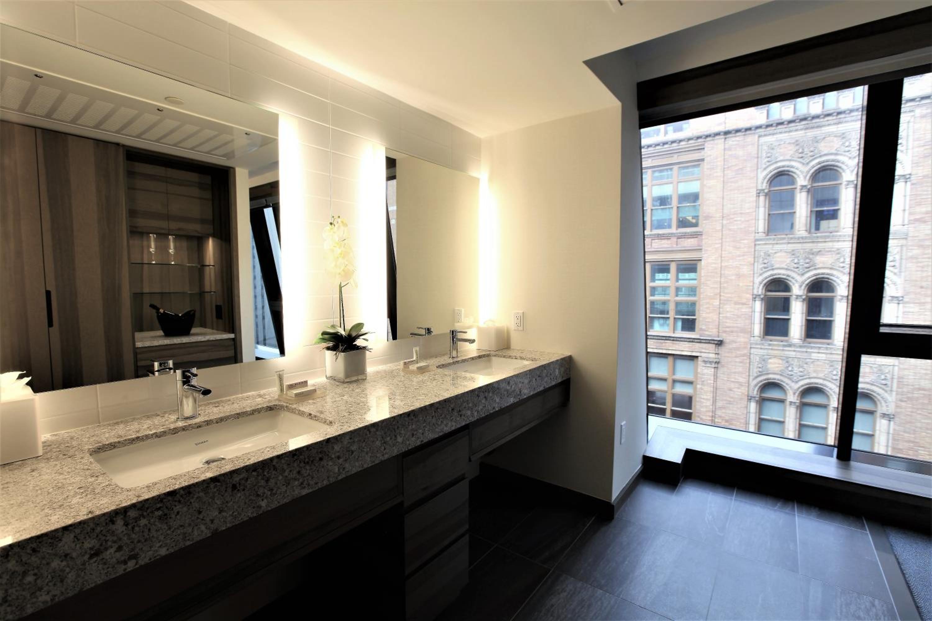 Superior King Junior Suite