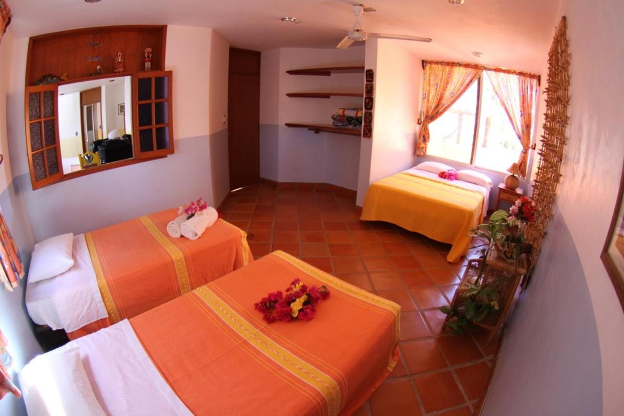 Six-Bedroom House - Photo 19