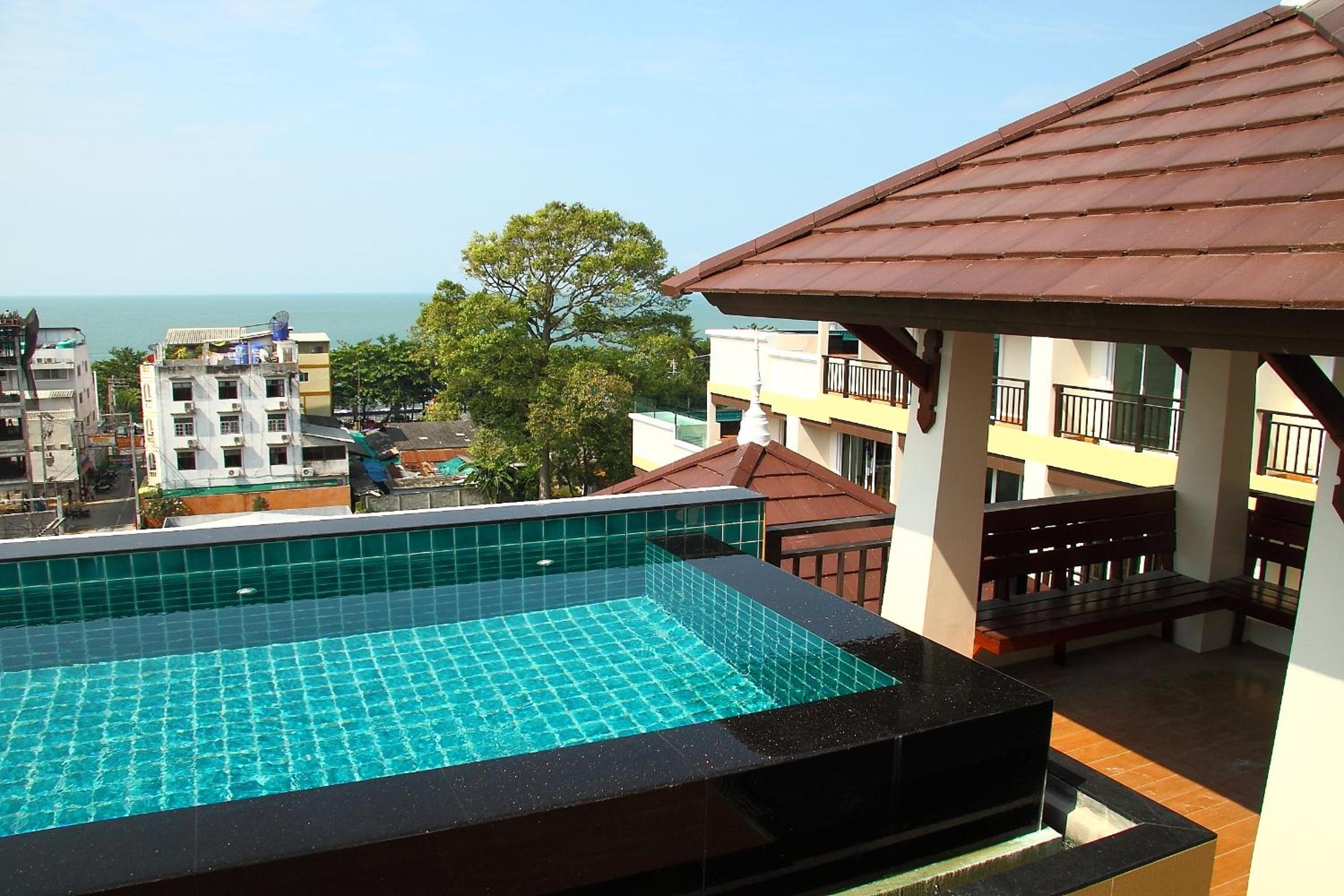 Penthouse Suite with Private Pool photo 2