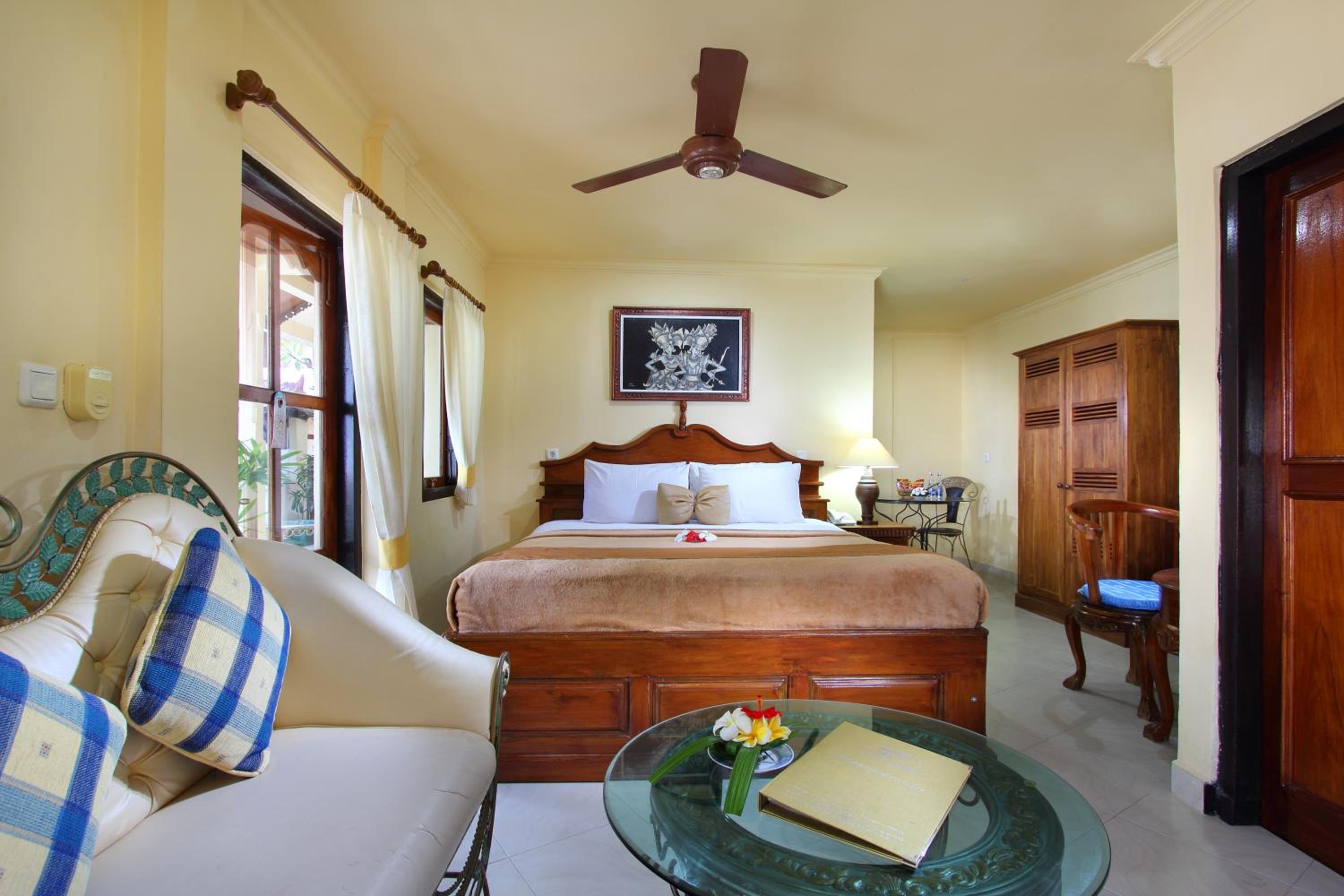 Studio Suite - Photo 2