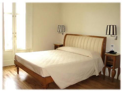 Double or Twin Room photo 3