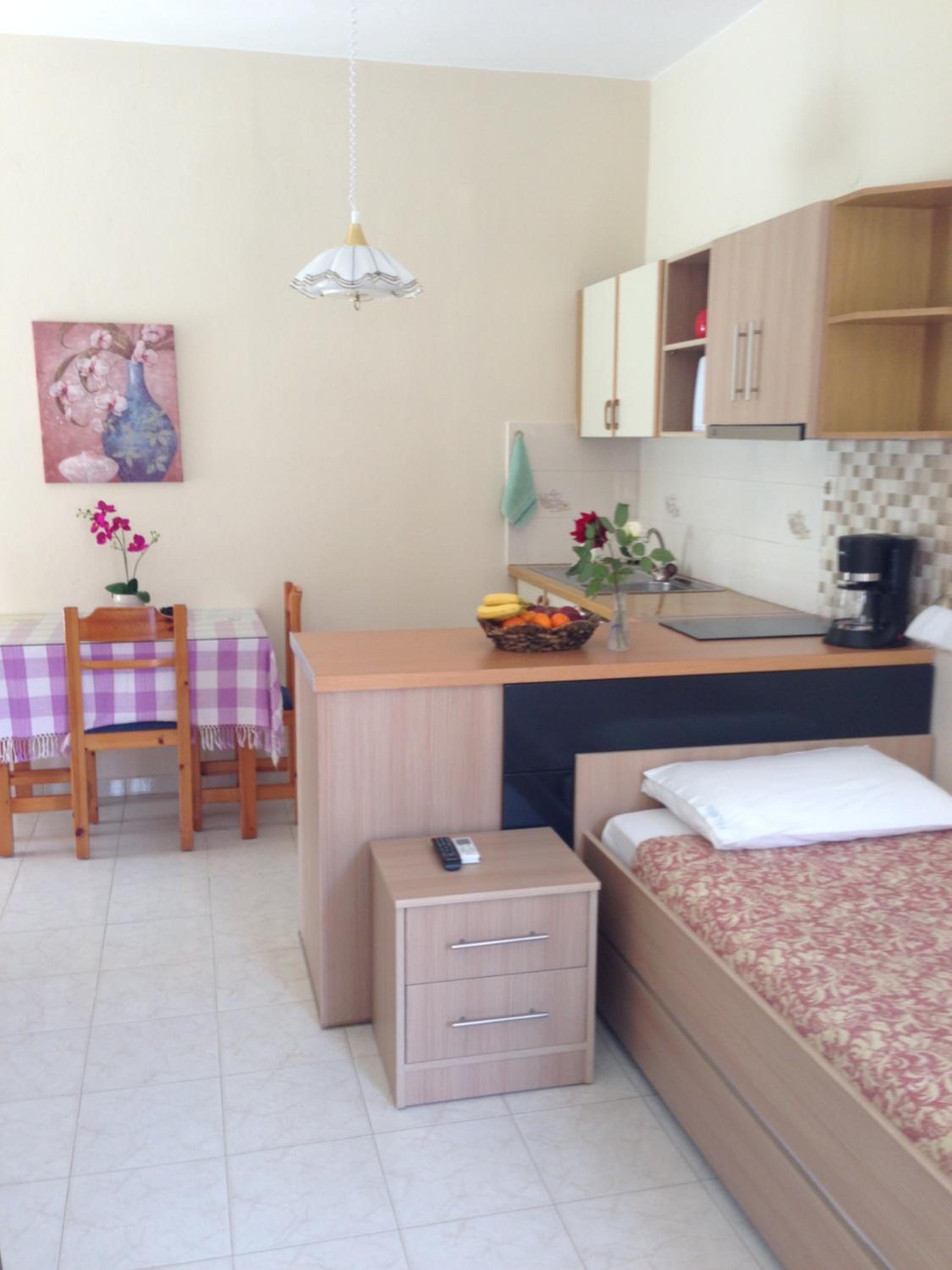 One-Bedroom Apartment (2 People) - Photo 12