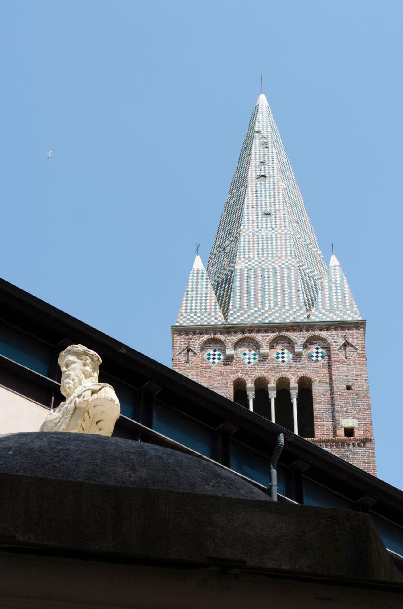Two-Bedroom House - Photo 34