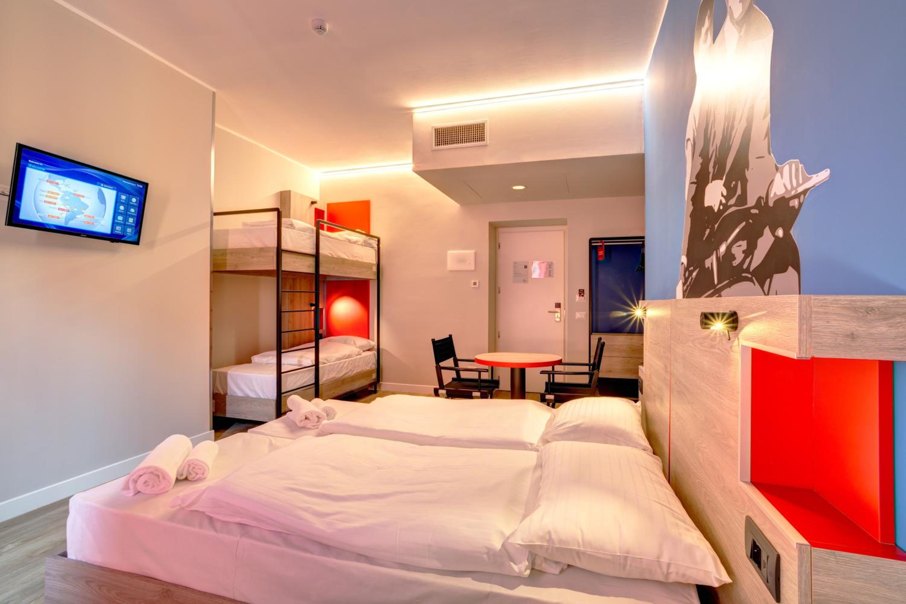 Quadruple Room photo 2