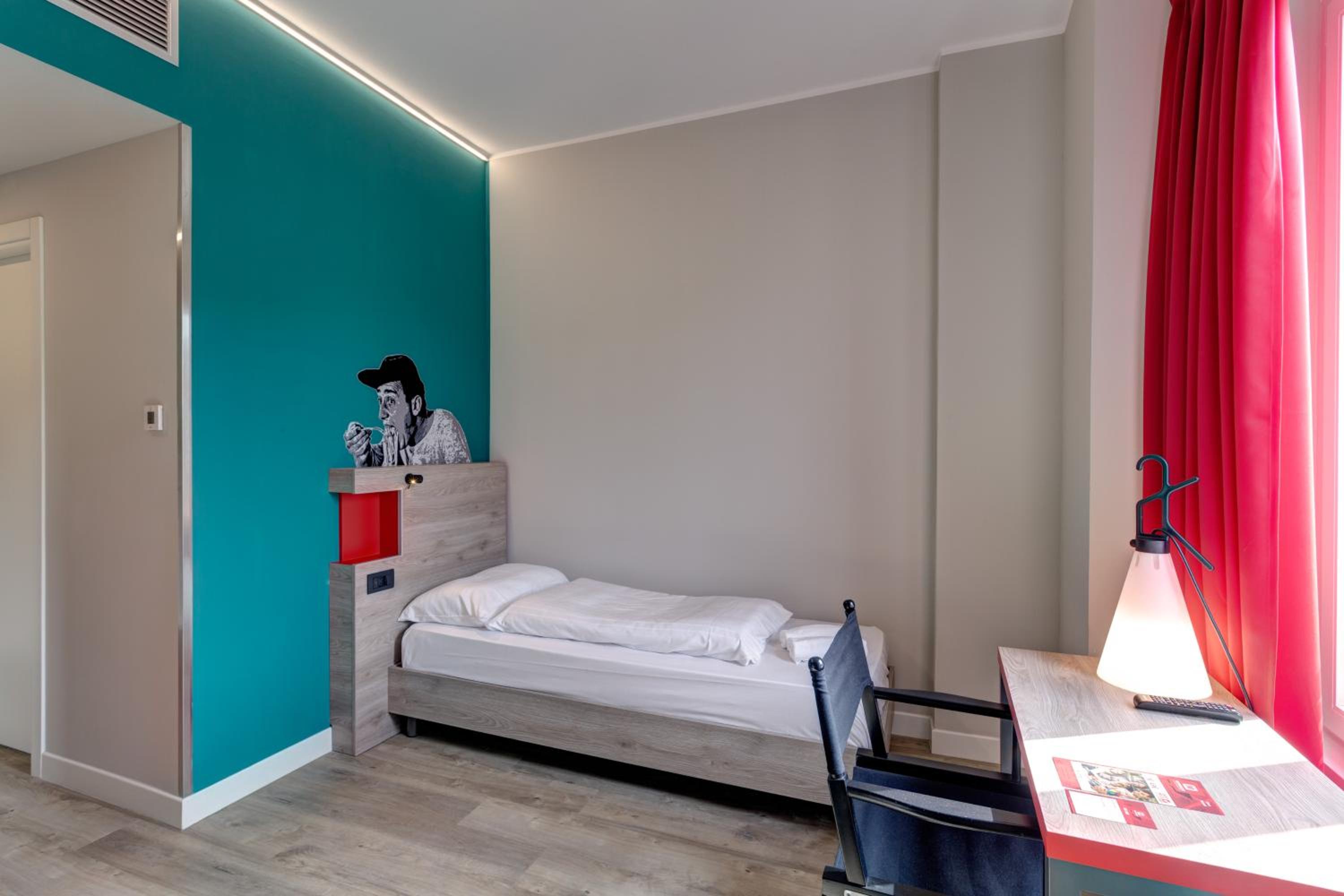 Single Room photo 1