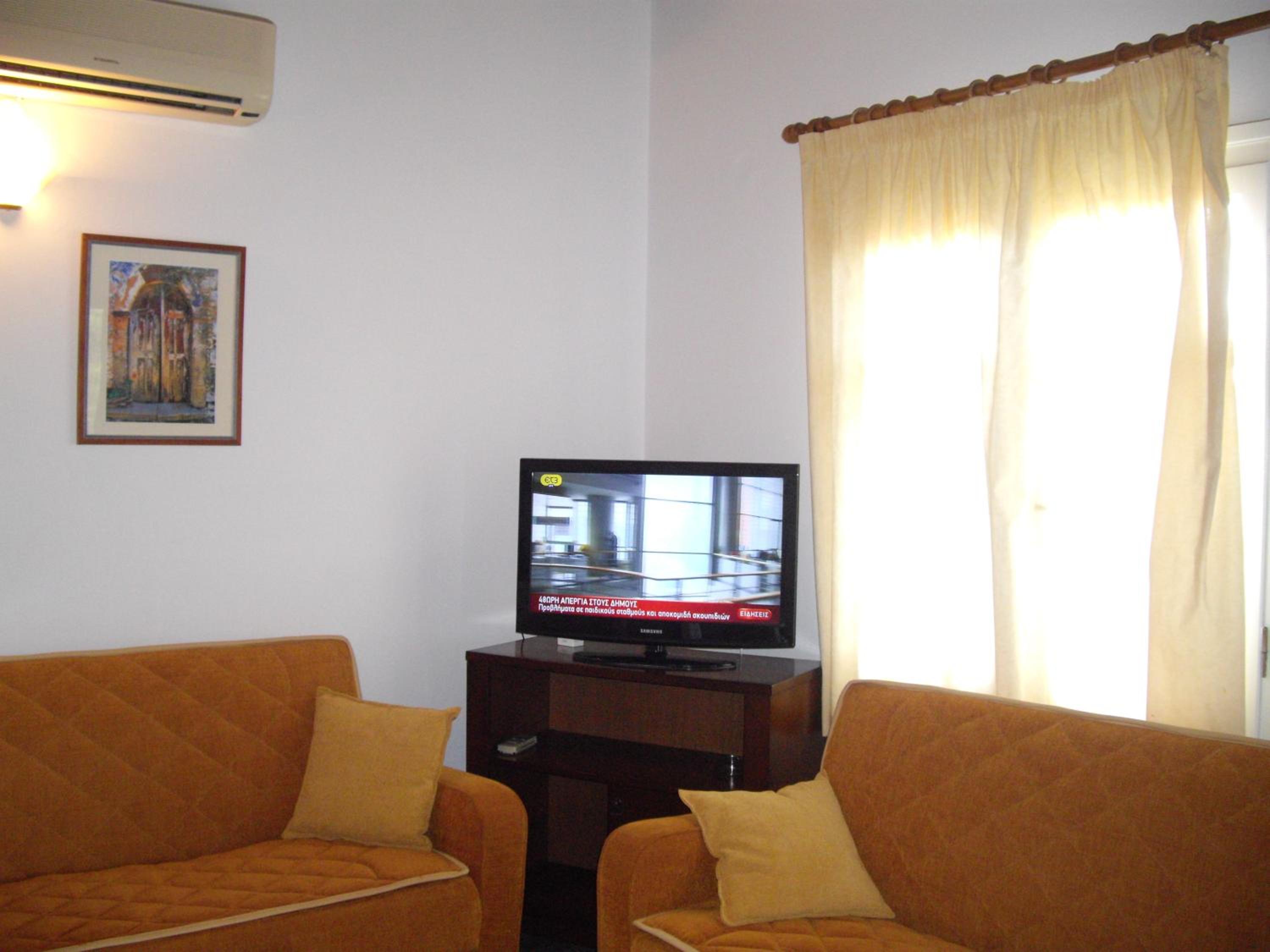 Standard Suite - Photo 8