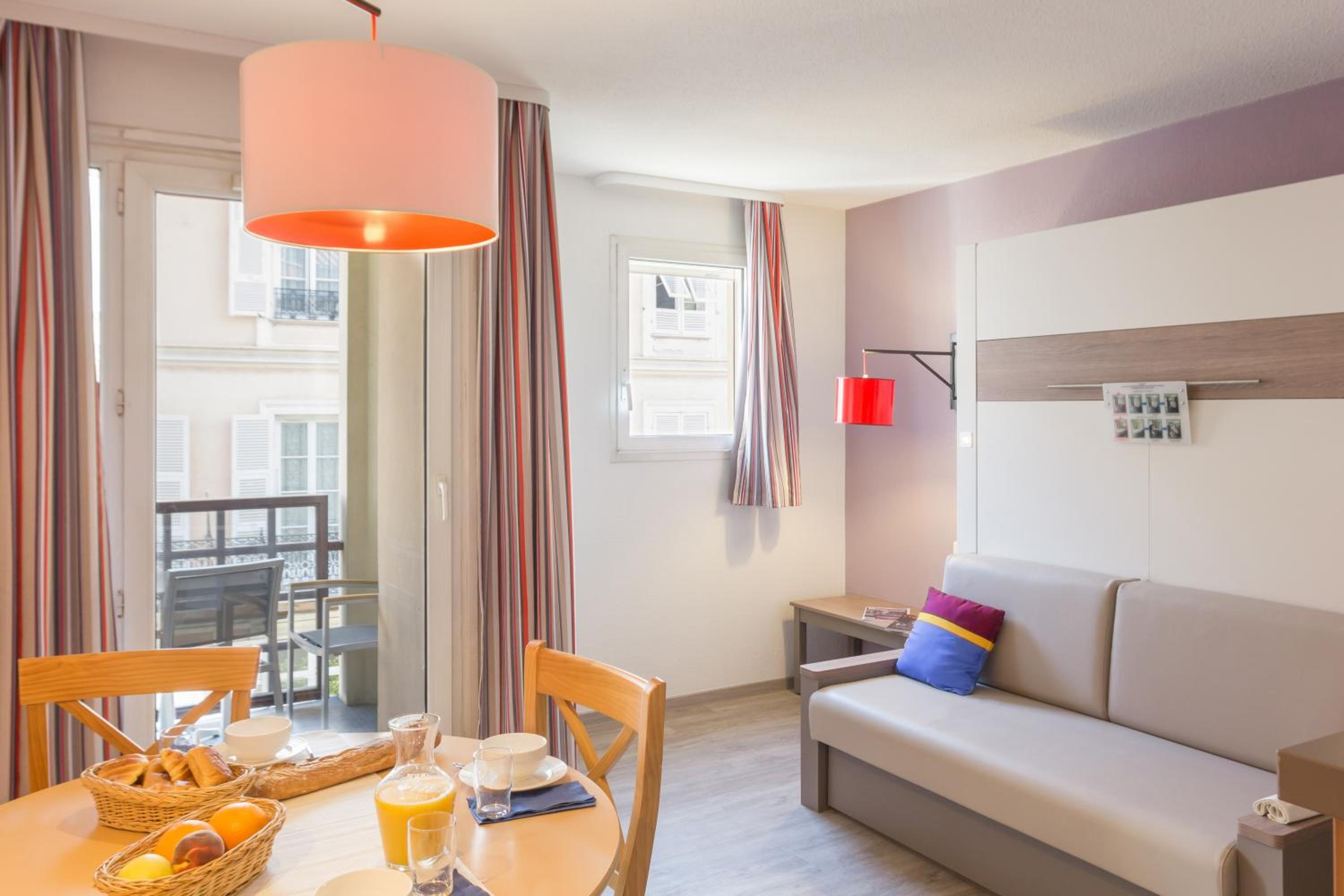 Studio with Sleepling Alcove, Air Conditioning and Balcony (4 People) - Photo 1