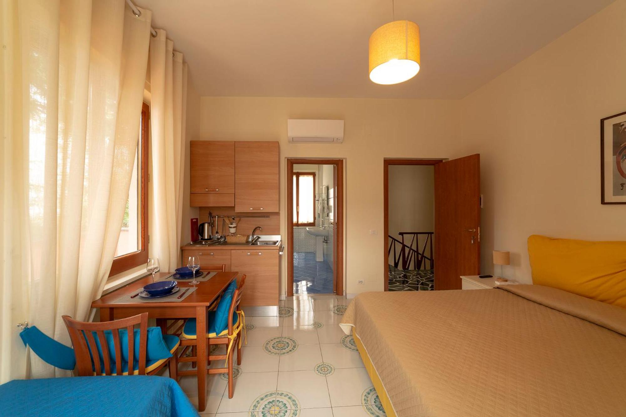 Studio (2 Adults)