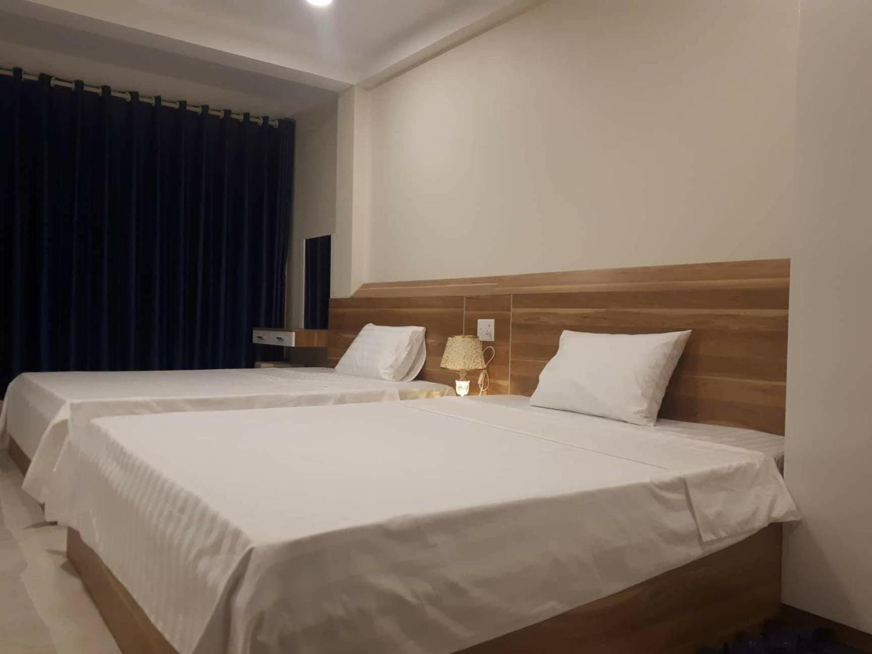 Double or Twin Room with Mountain View