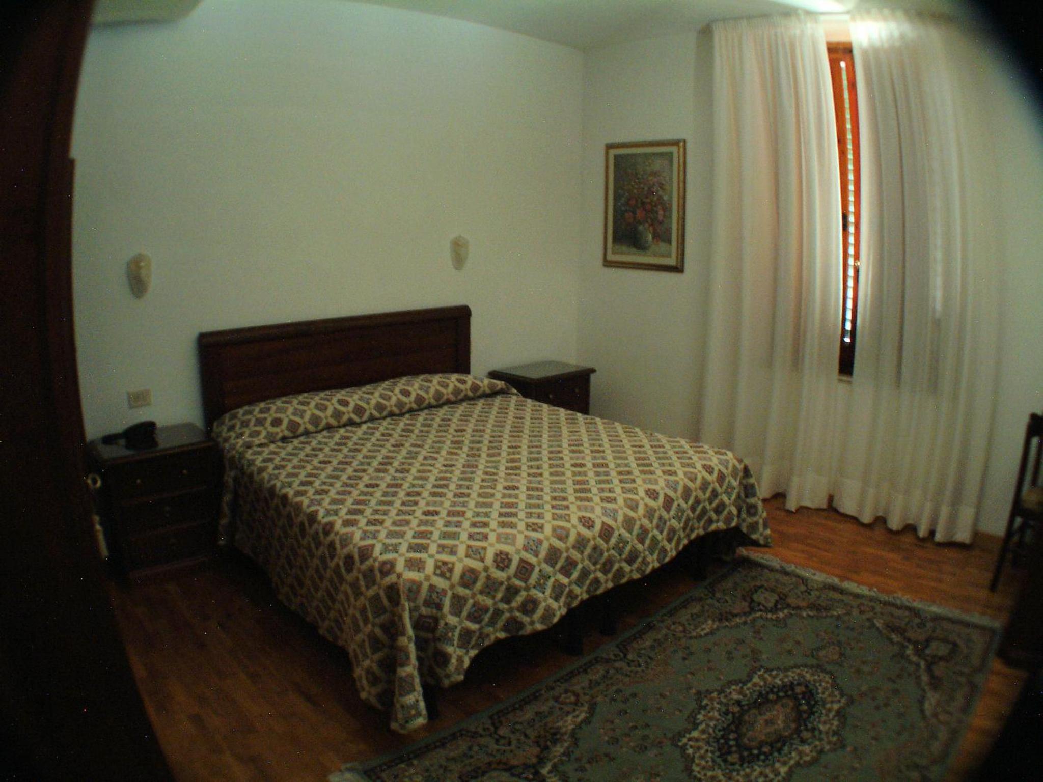 Double or Twin Room - Photo 4