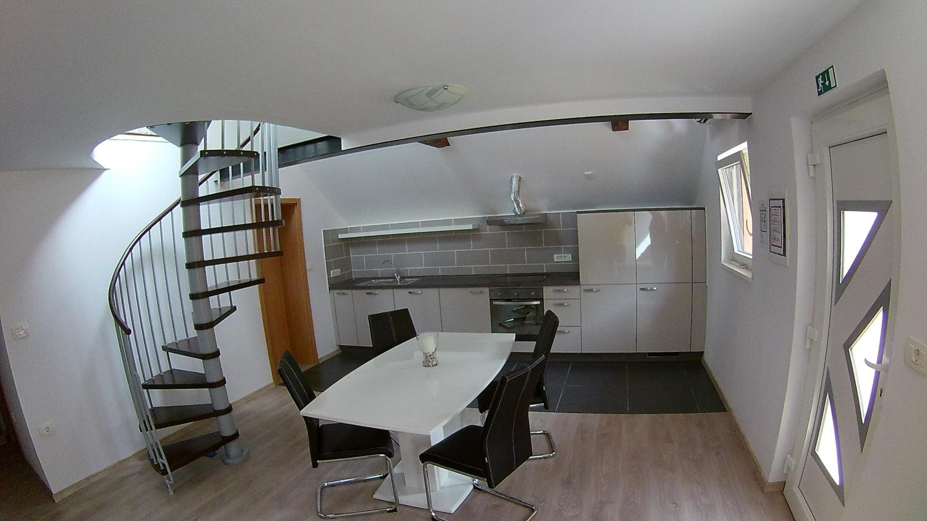 Apartment with Mountain View - Photo 16