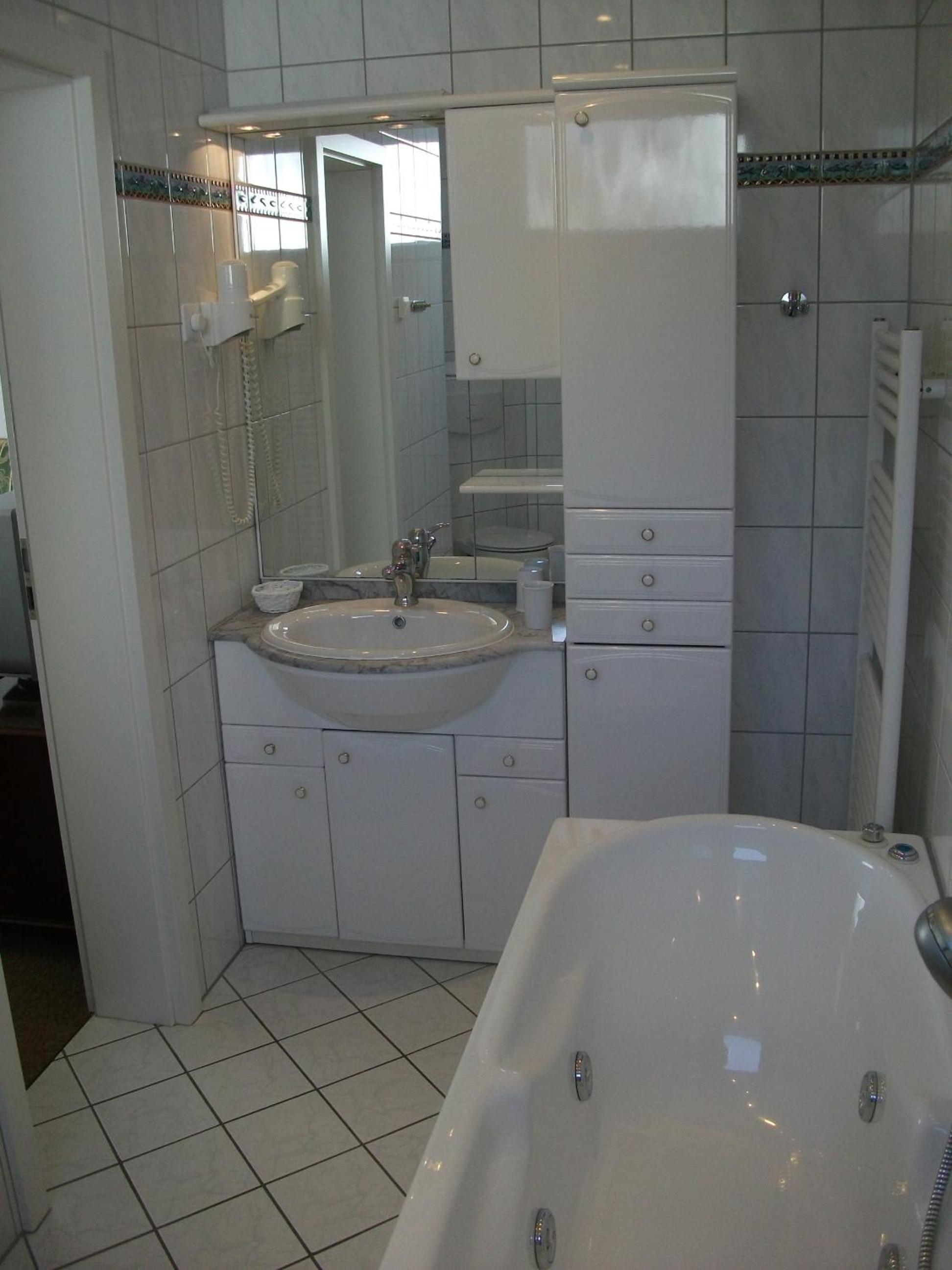 Superior Double Room with Spa Bath photo 2