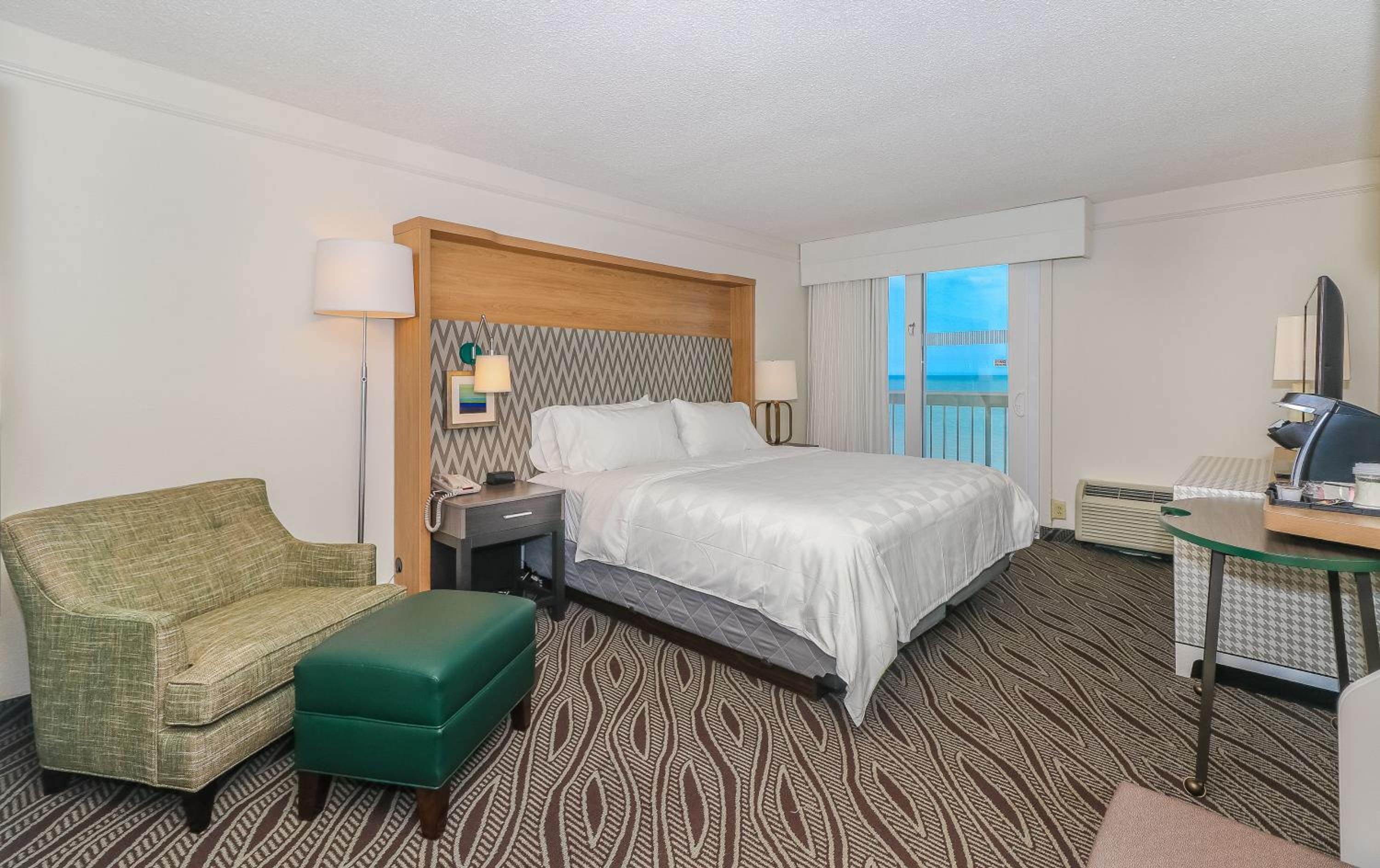 Premium King Room photo 1