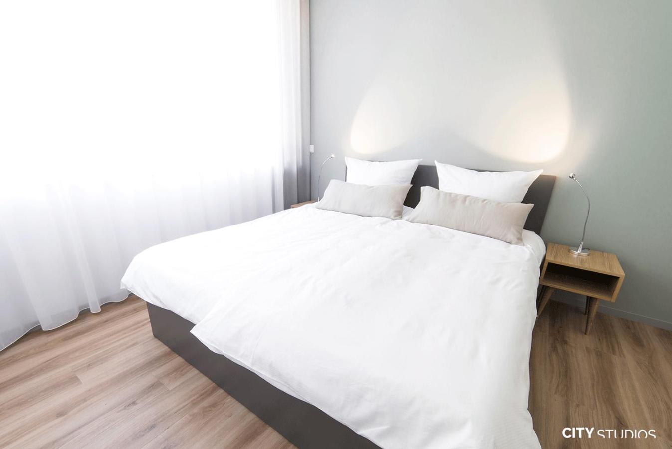 Studio Apartment photo 2