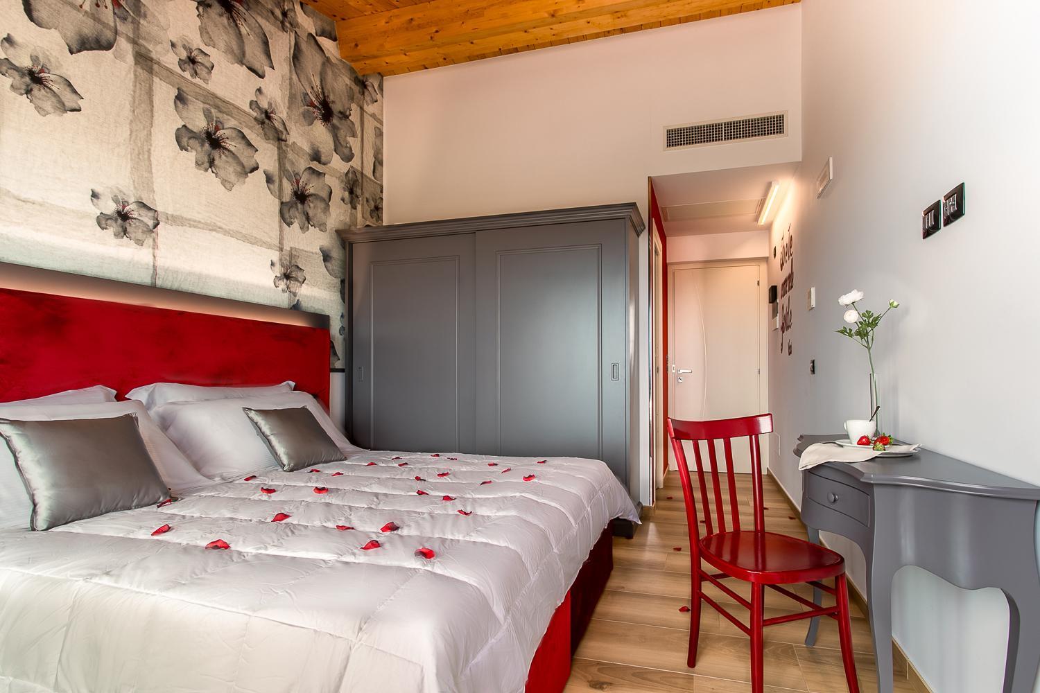Double Room with Balcony and Sea View photo 3