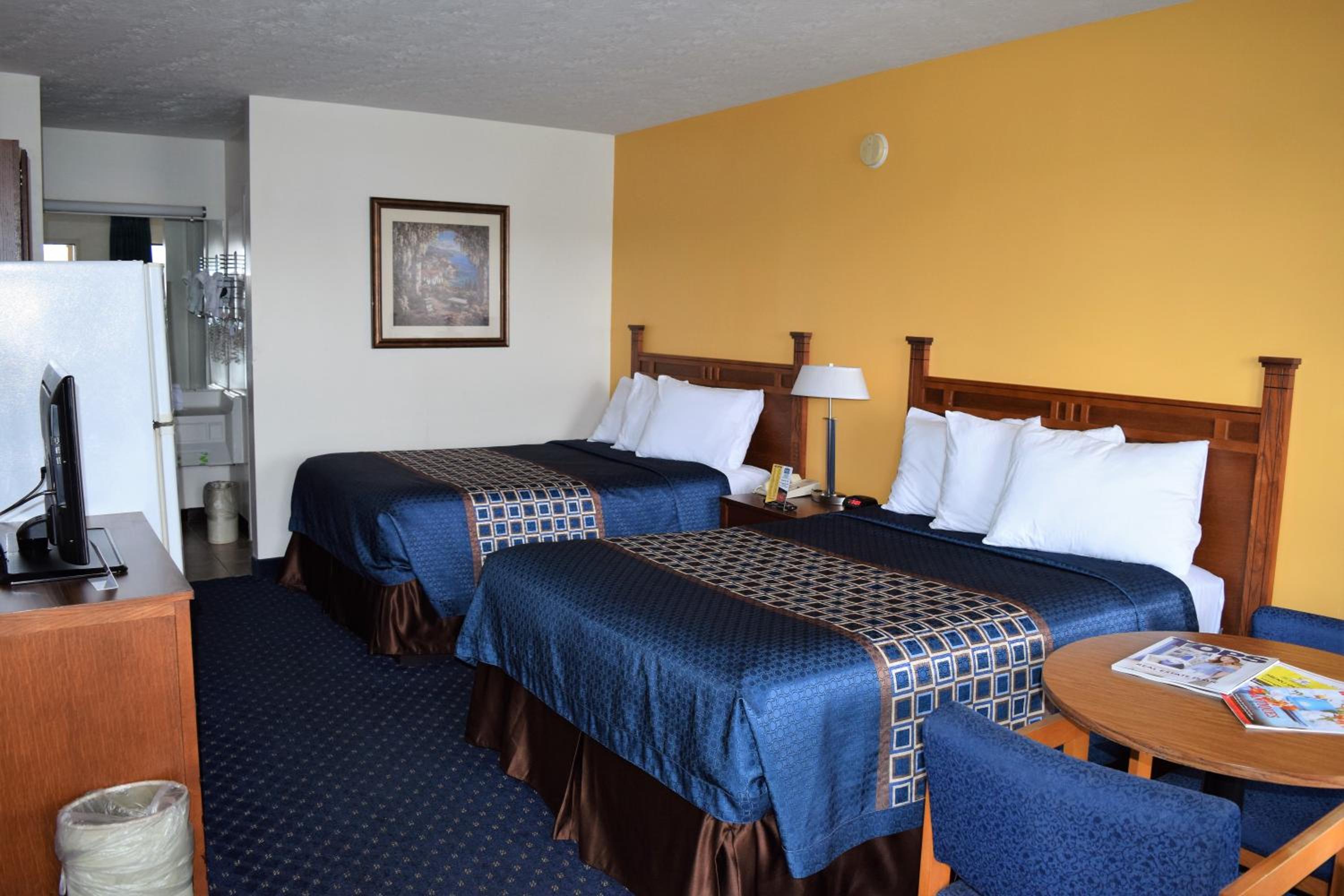 Standard Room with Two Double Beds - Non-Smoking - Photo 1