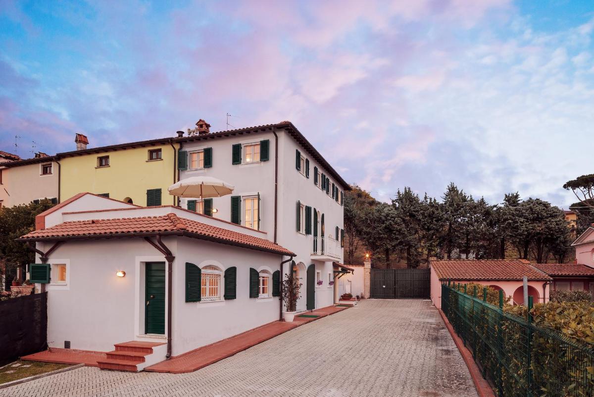 Apartment with Terrace