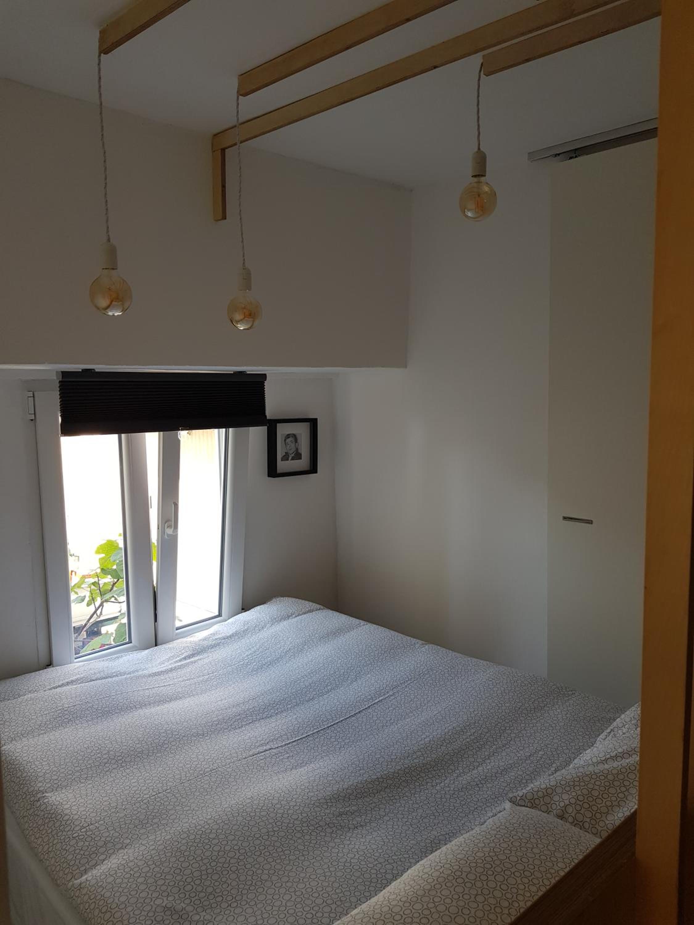 Apartment with Terrace - Photo 32