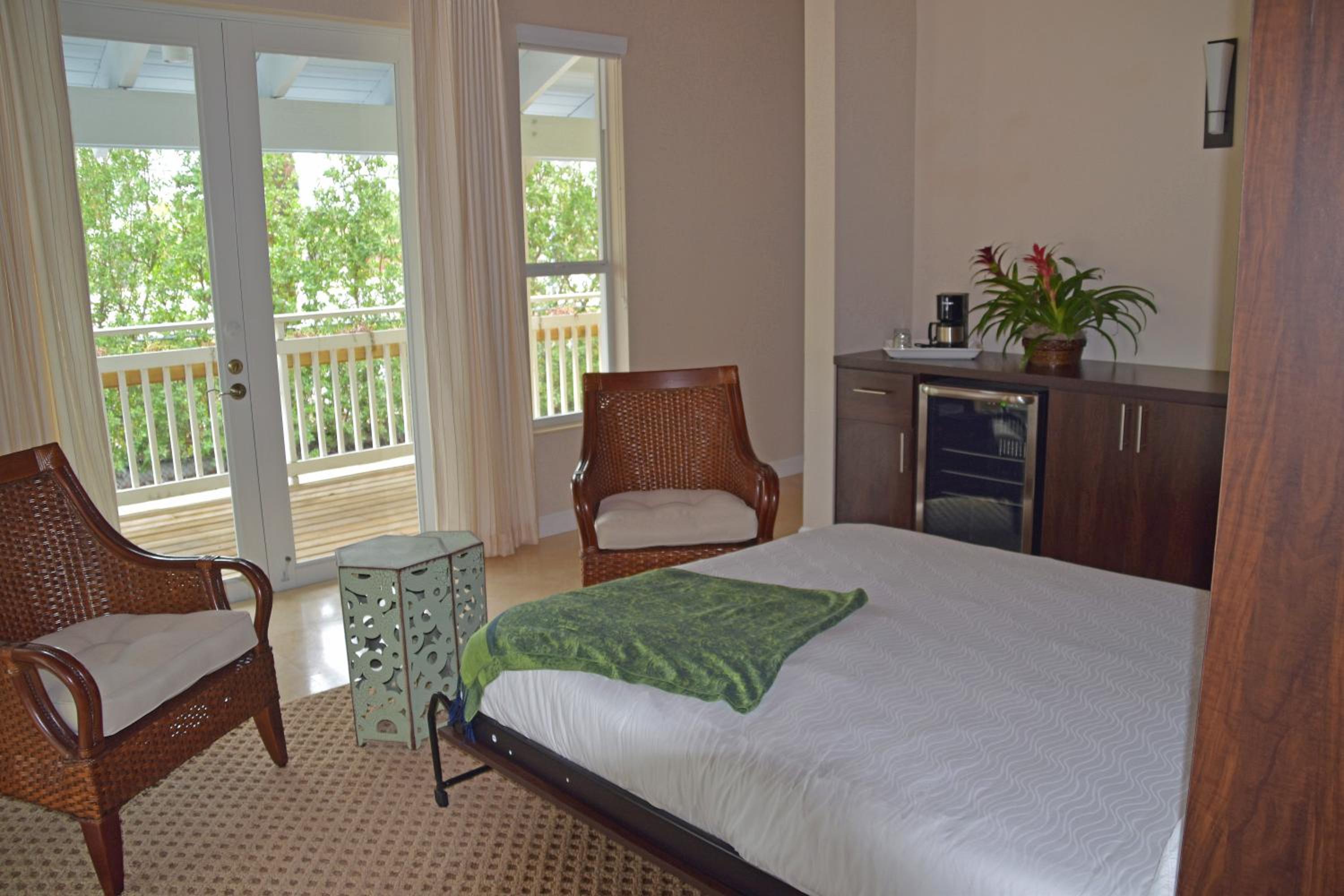 Deluxe King Suite