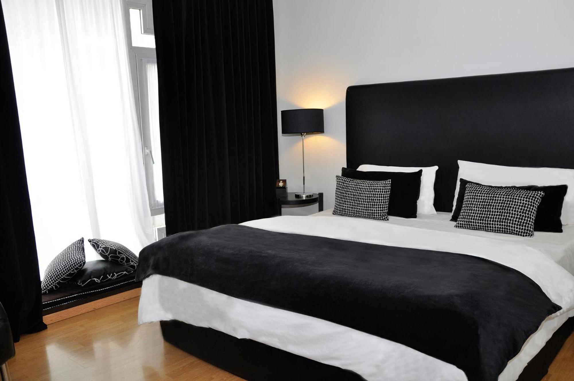 Executive Double Or Twin Room - Pool View