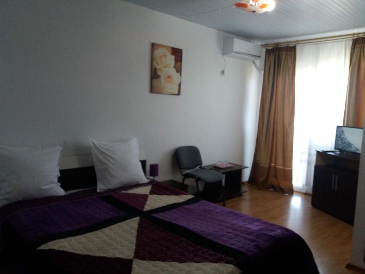 Standard Double Room photo 3