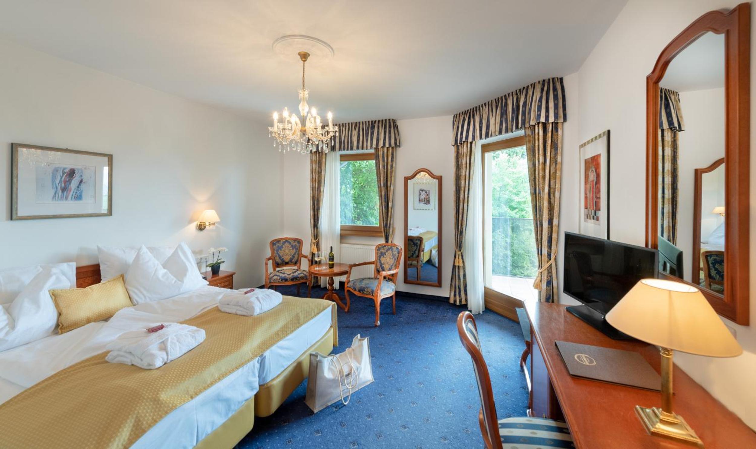 Double Room with Balcony photo 3
