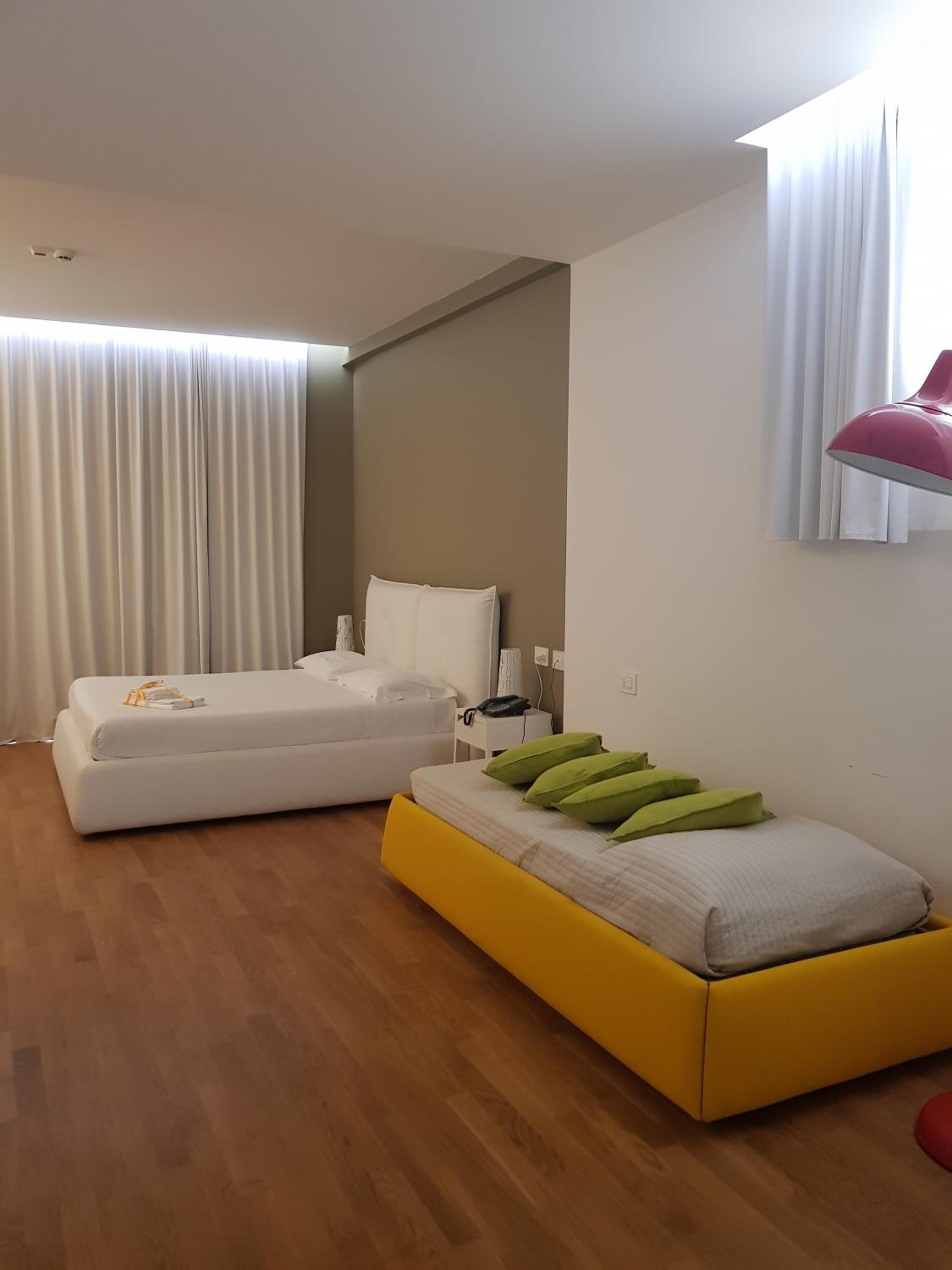 Superior Double Room with Balcony - Photo 6