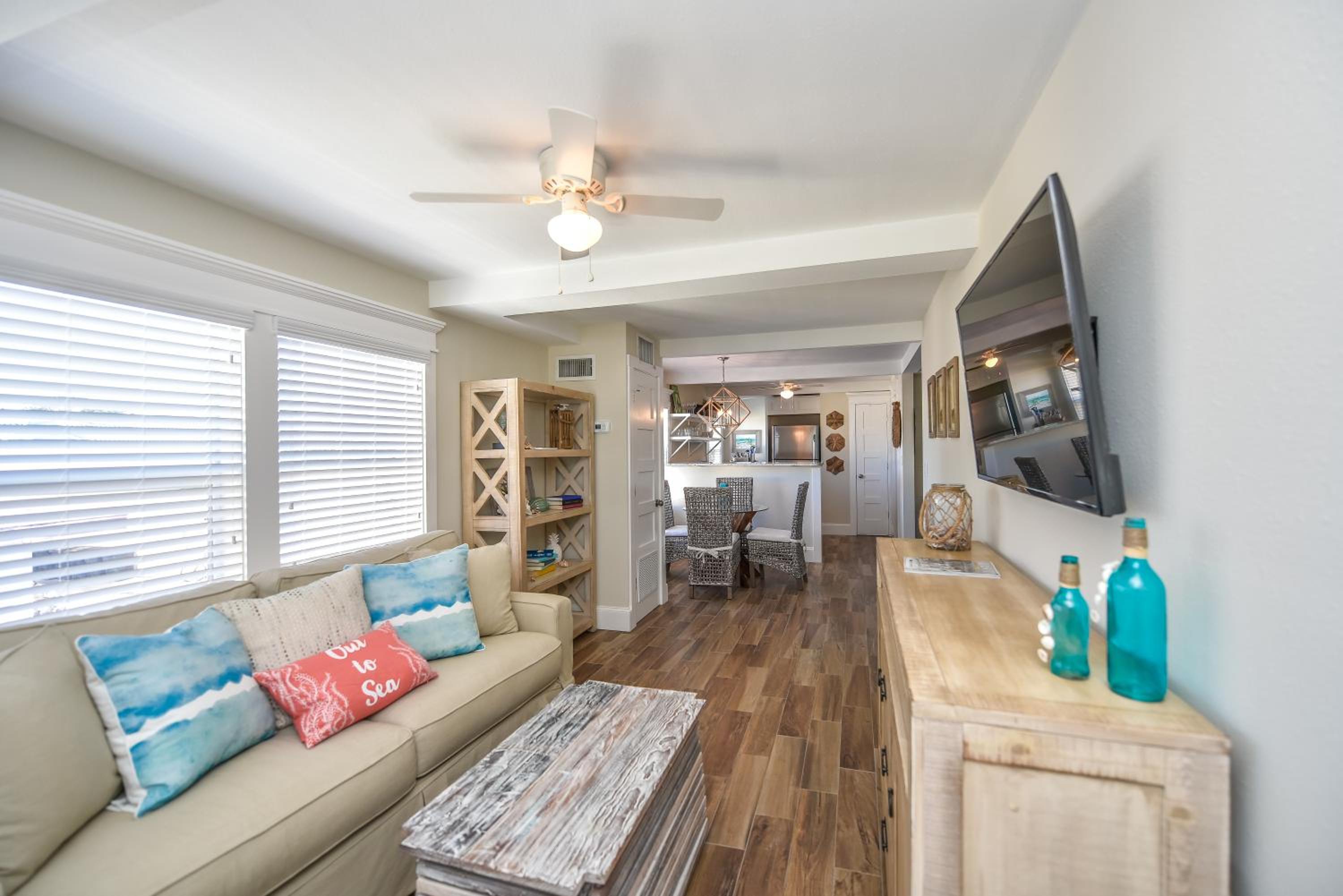 1 Bedroom Superior Suite photo 3