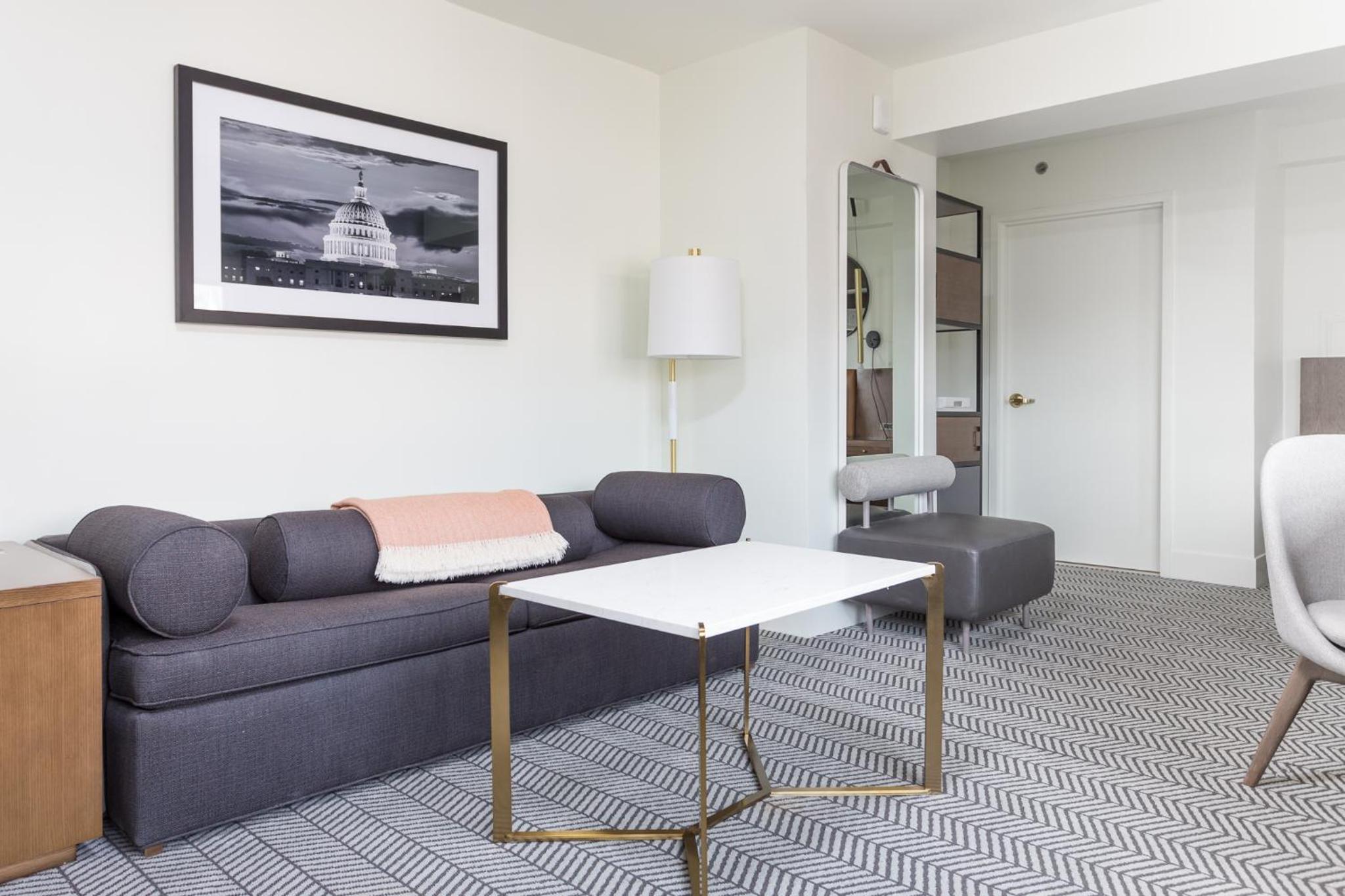Foggy Bottom Jr. Suite - Photo 8