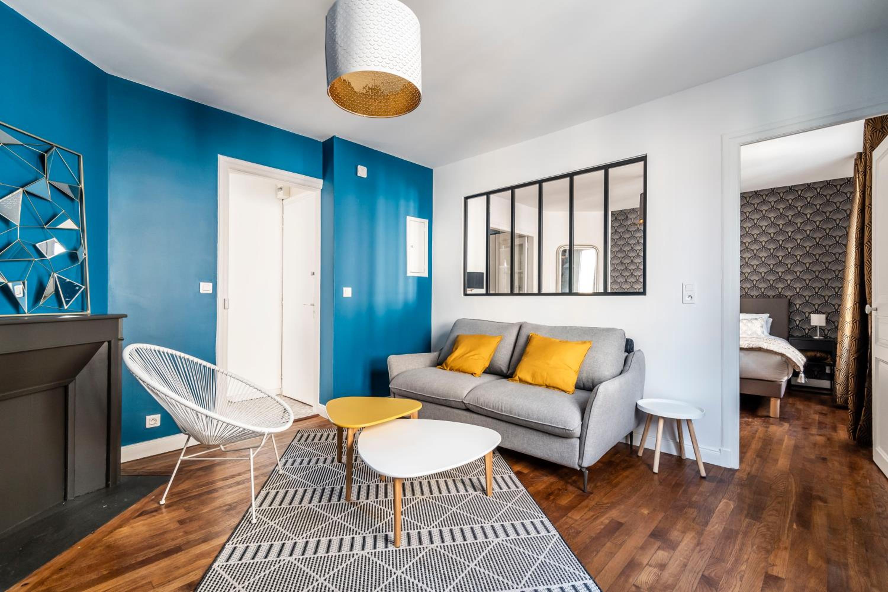 Deluxe Apartment