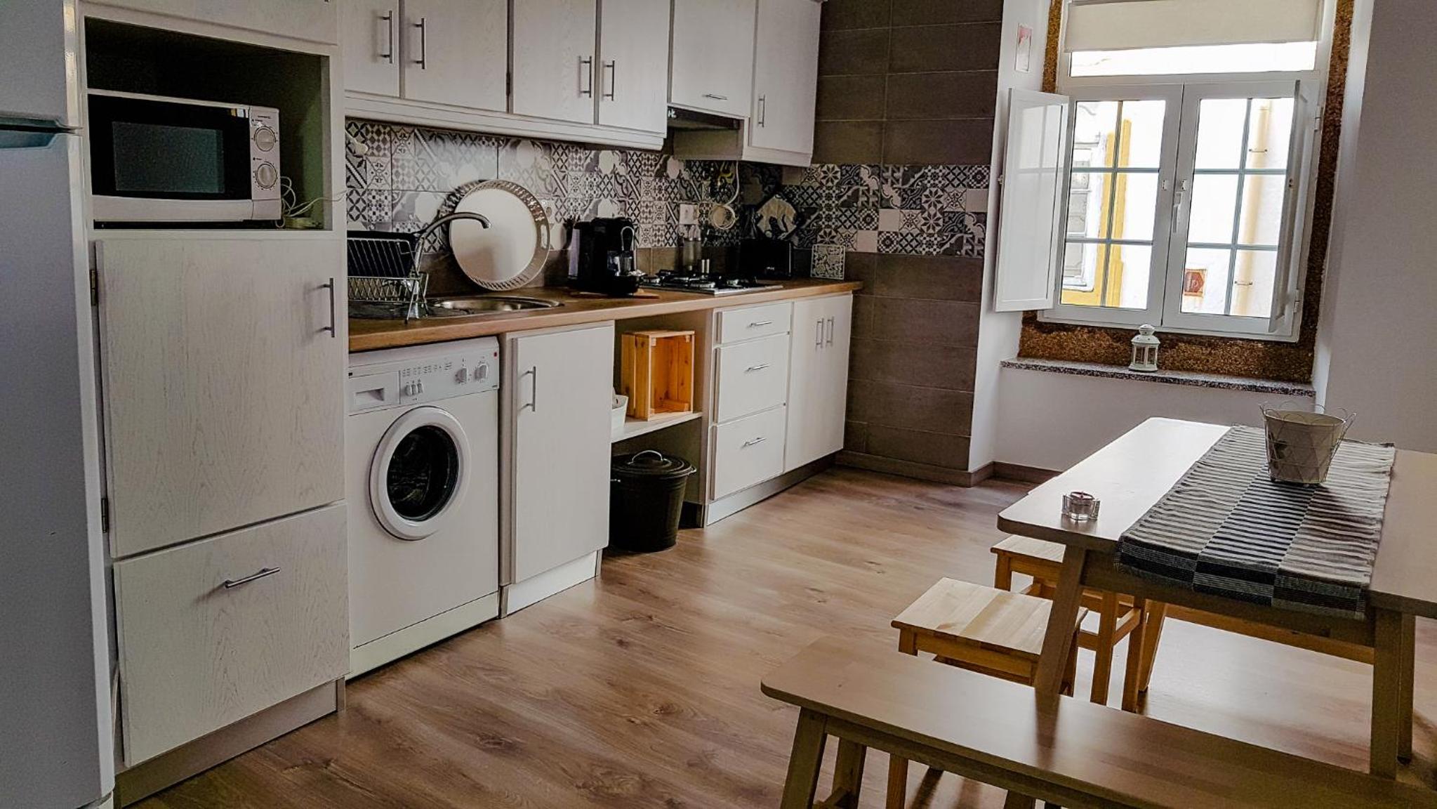 Three-Bedroom Apartment - Photo 26