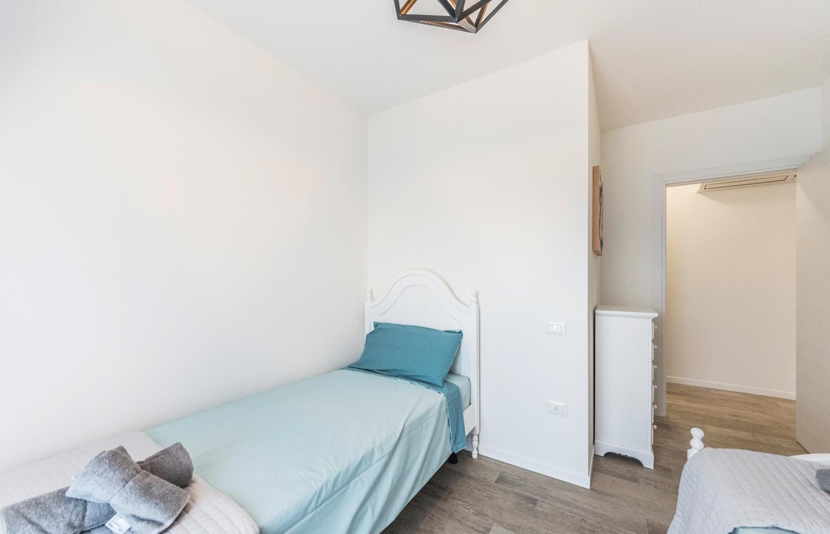 Apartment - Photo 20