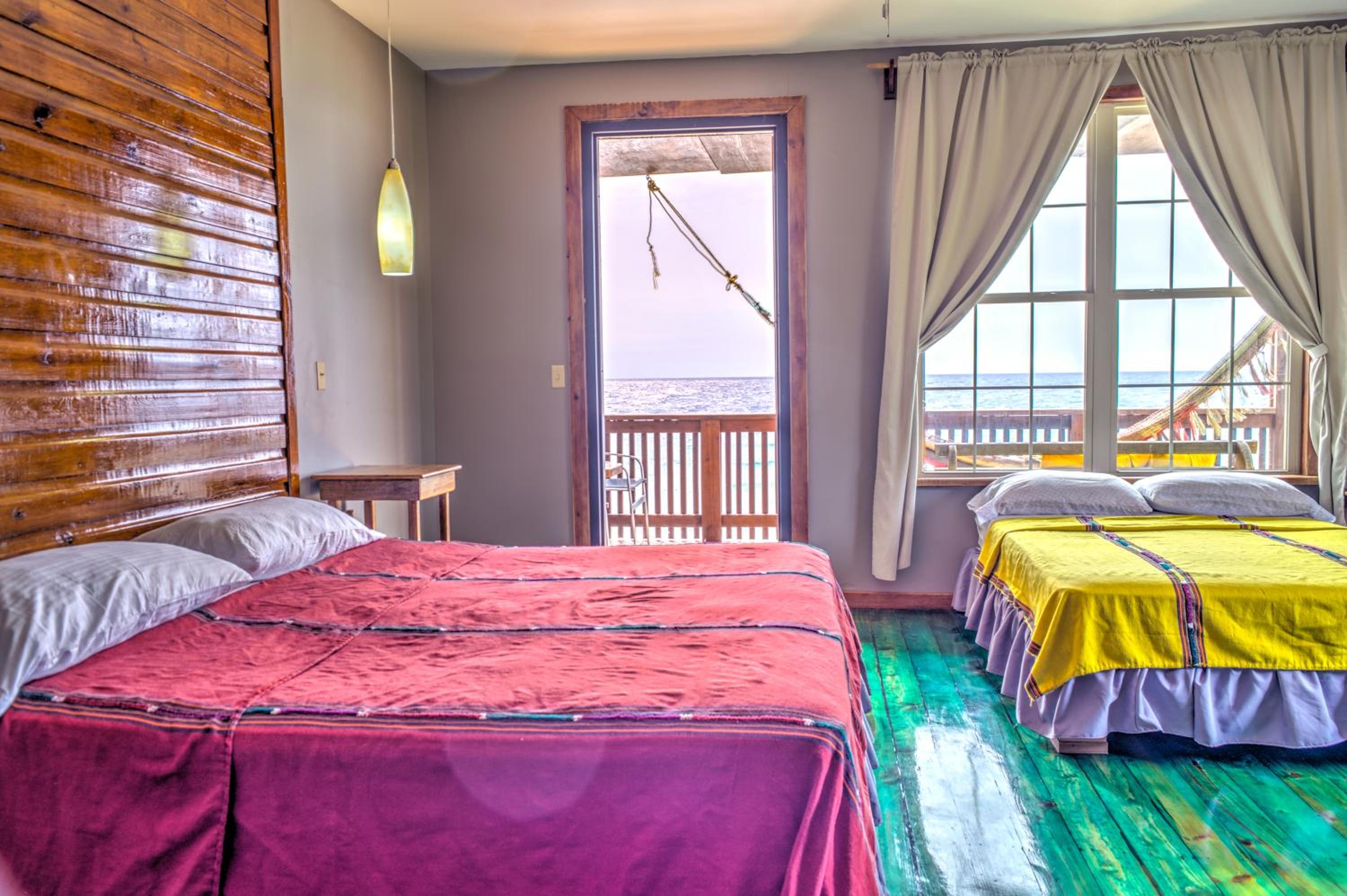 Double Room with Balcony and Sea View photo 2