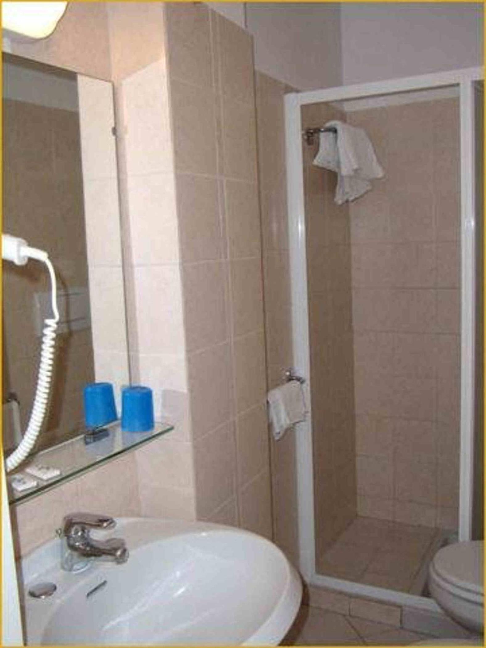 Double Room - Photo 21