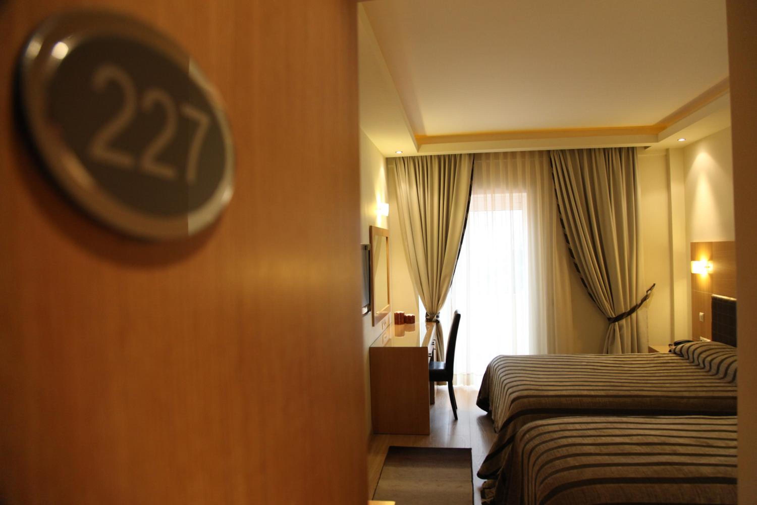 Triple Room - Photo 5