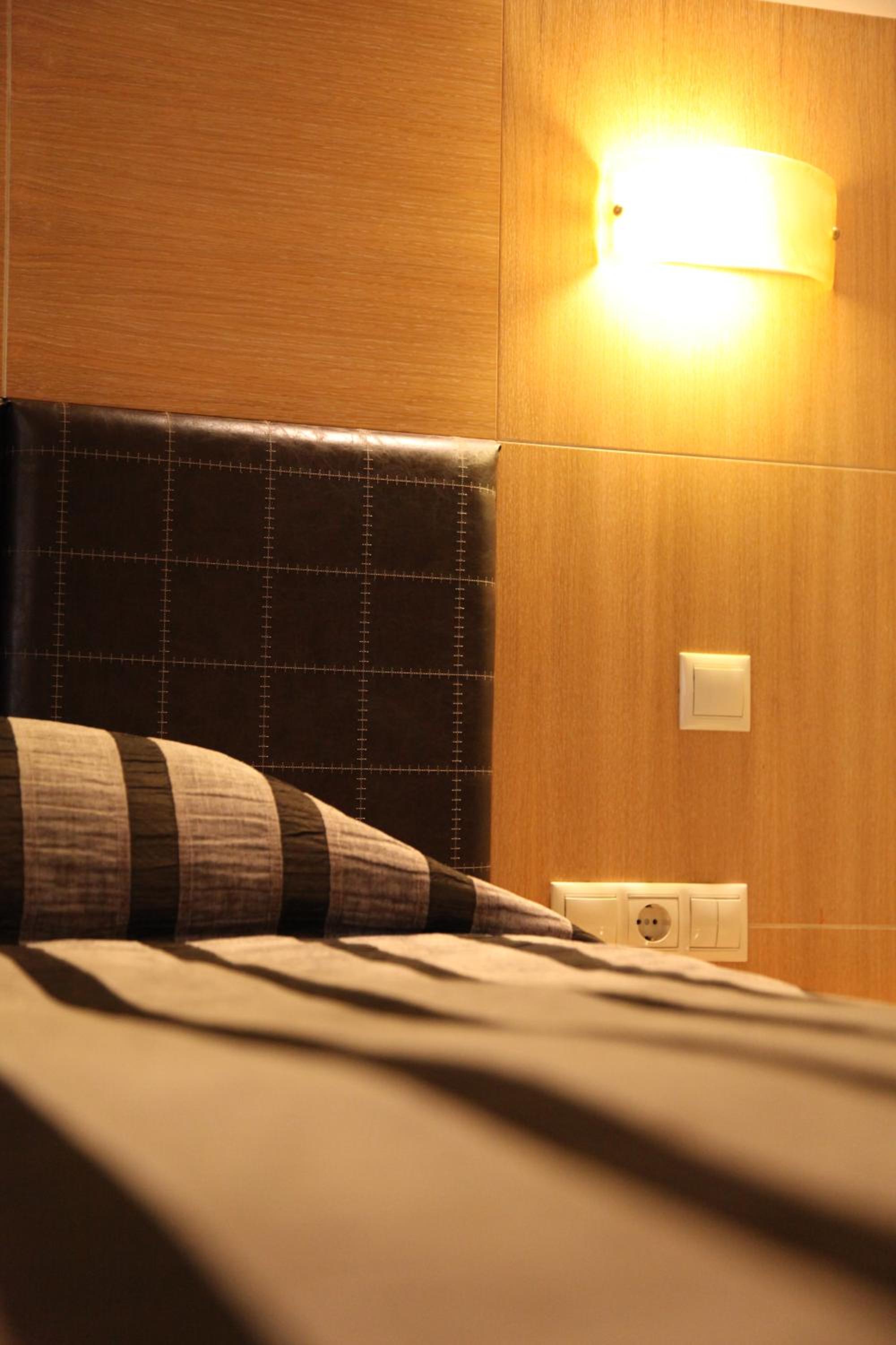 Triple Room - Photo 9