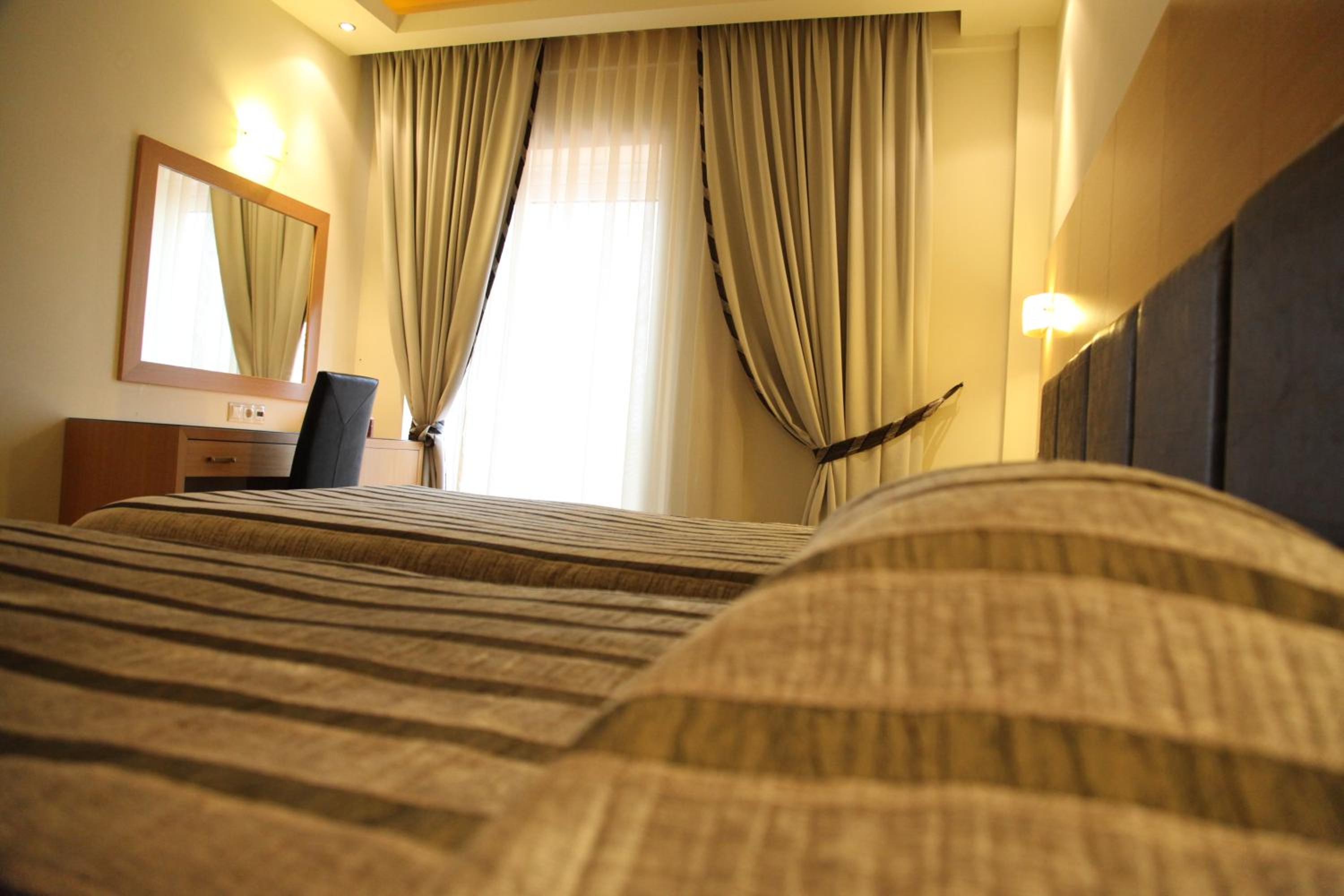 Triple Room - Photo 10