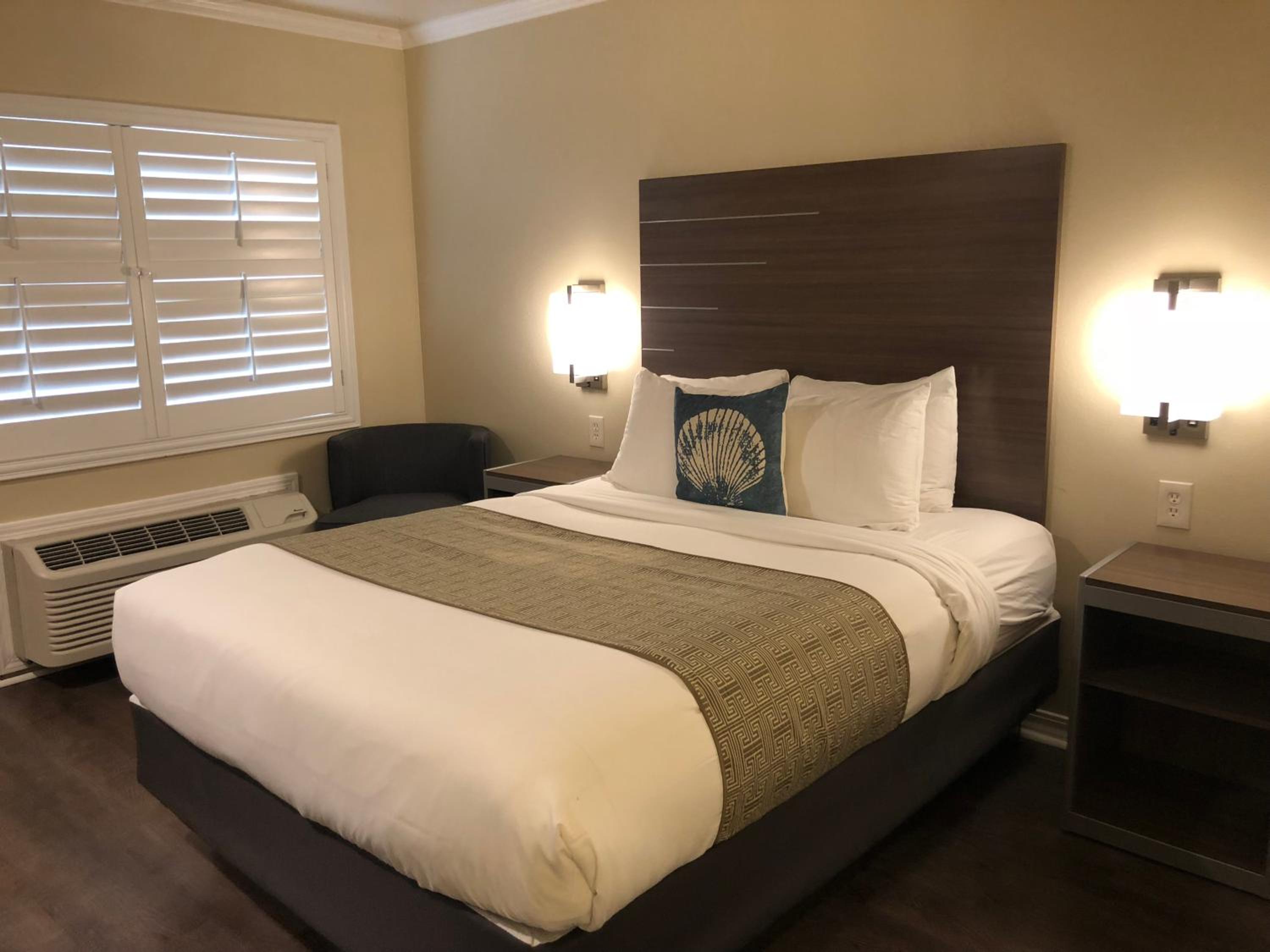 Queen Room - Photo 4