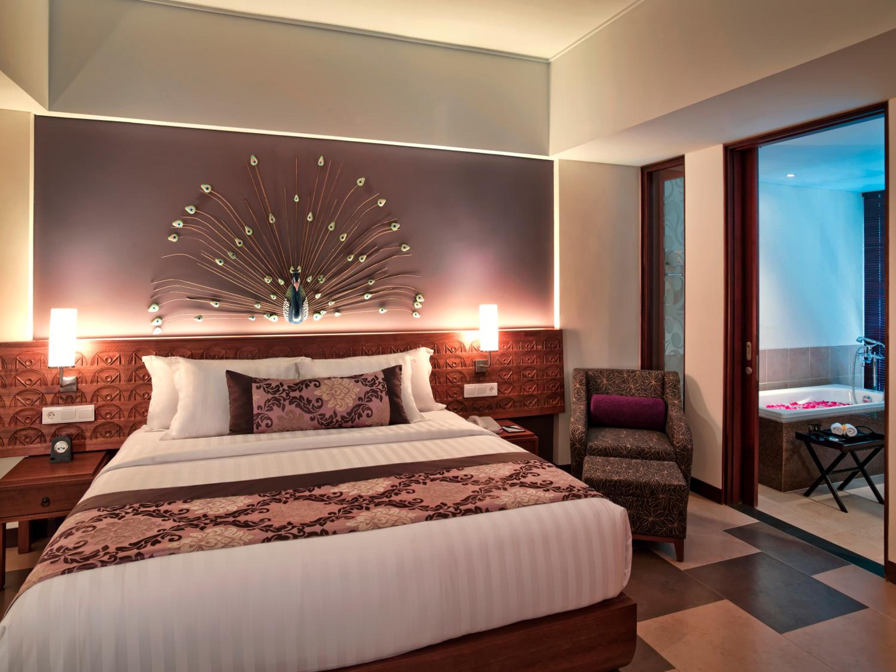 Suite - Photo 3
