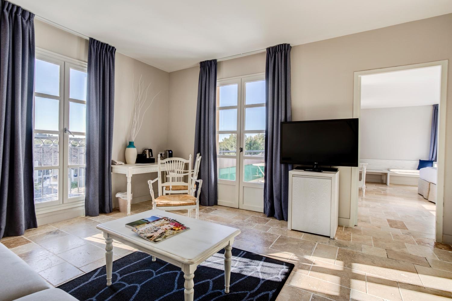 Suite with Terrace and Sea View - Photo 3