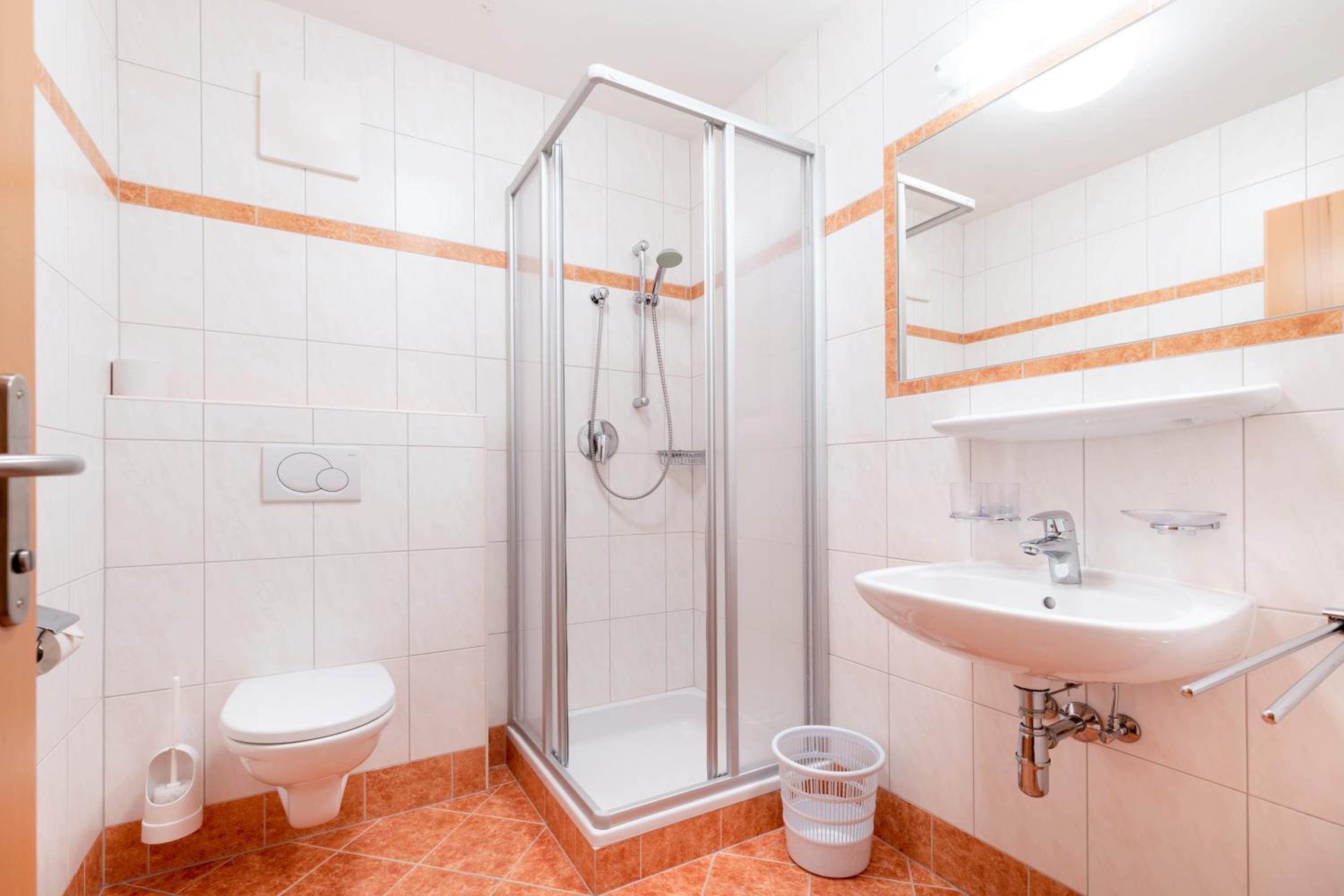 Double Room - Photo 8