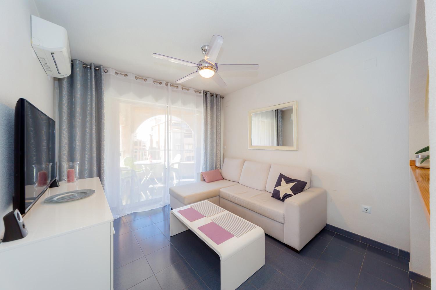 Apartamento con Balcón